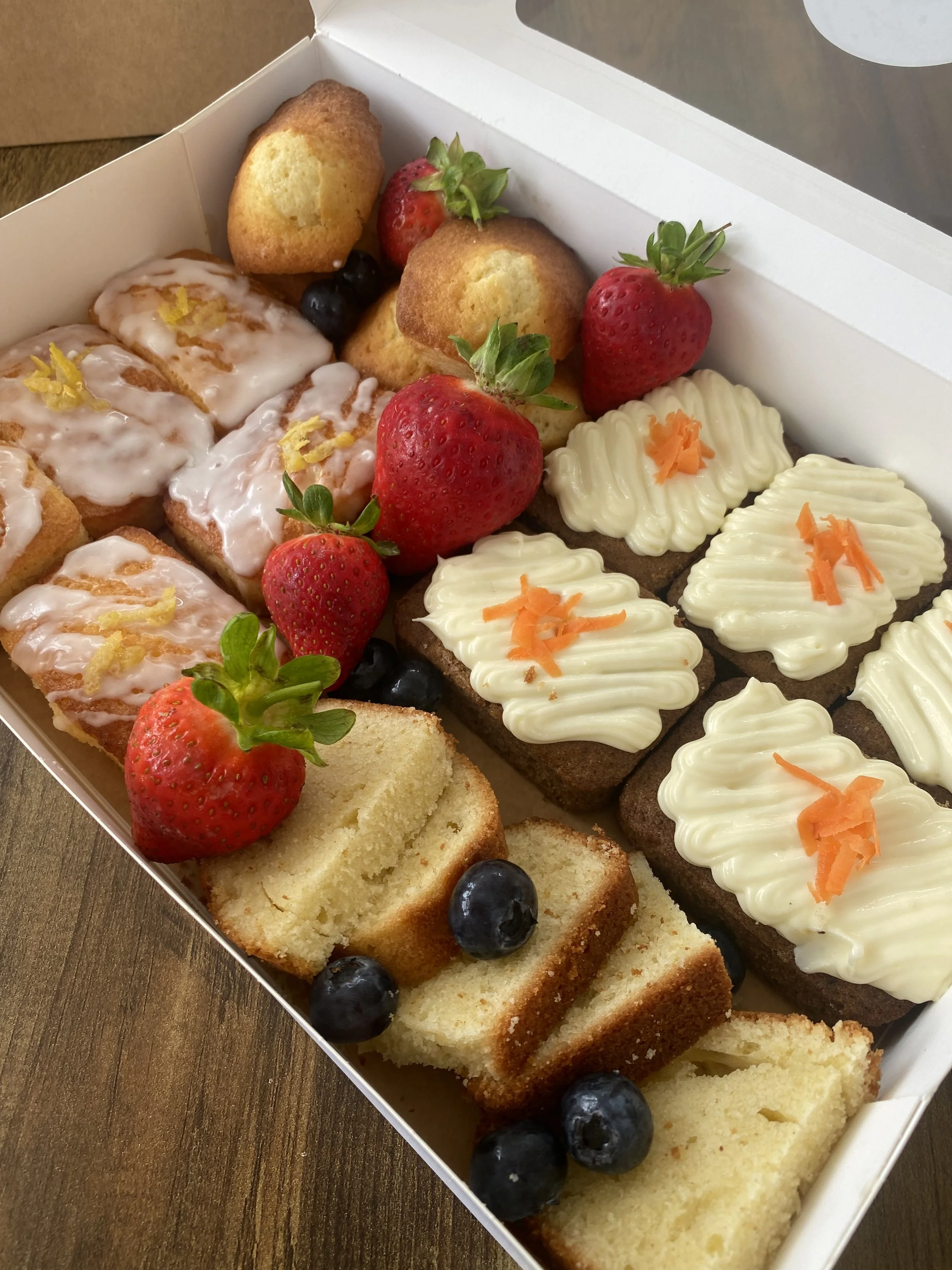 Cake Platter (Serves 4-6)