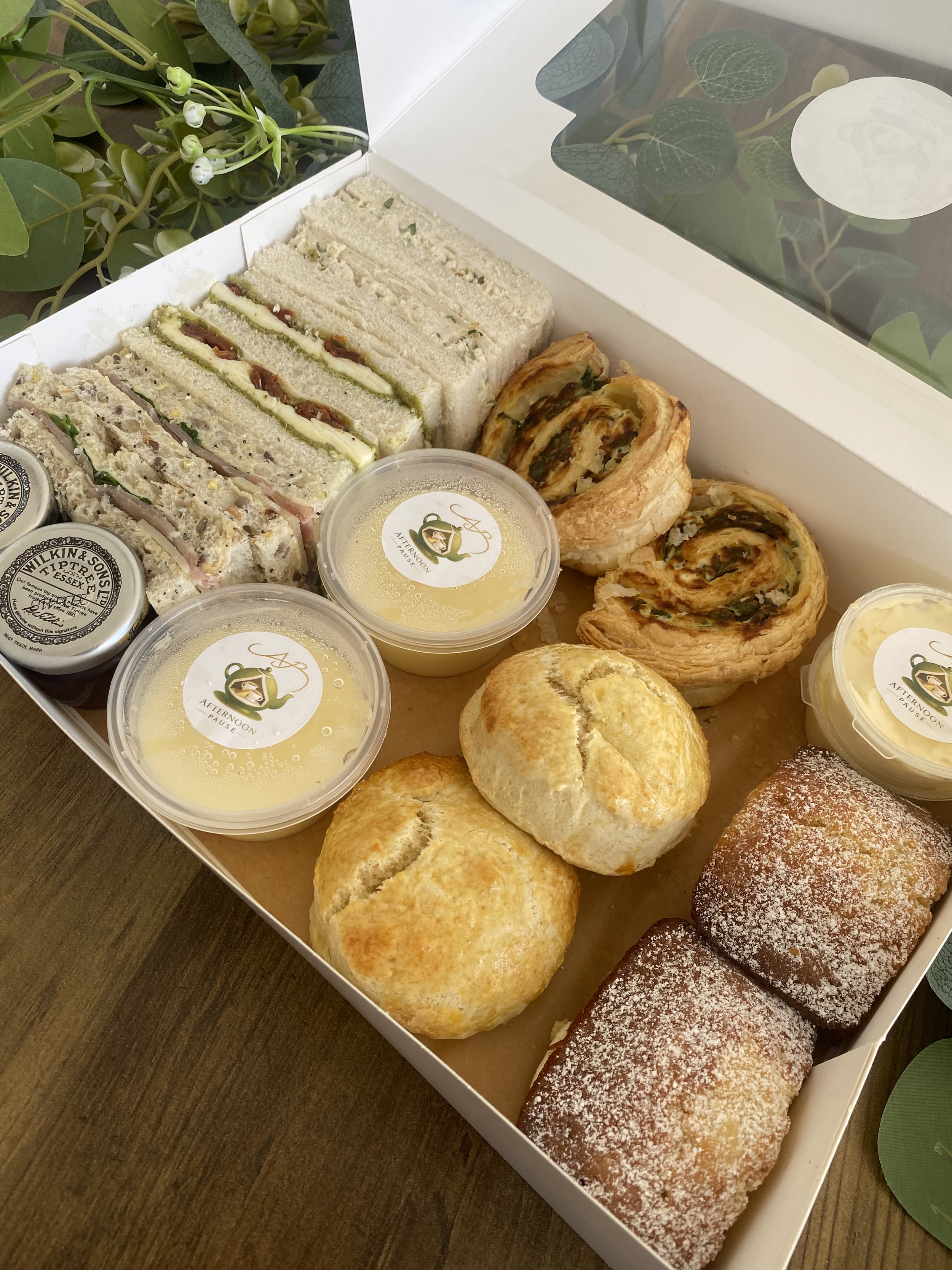 A Summer Pause Box 🍋 for 2