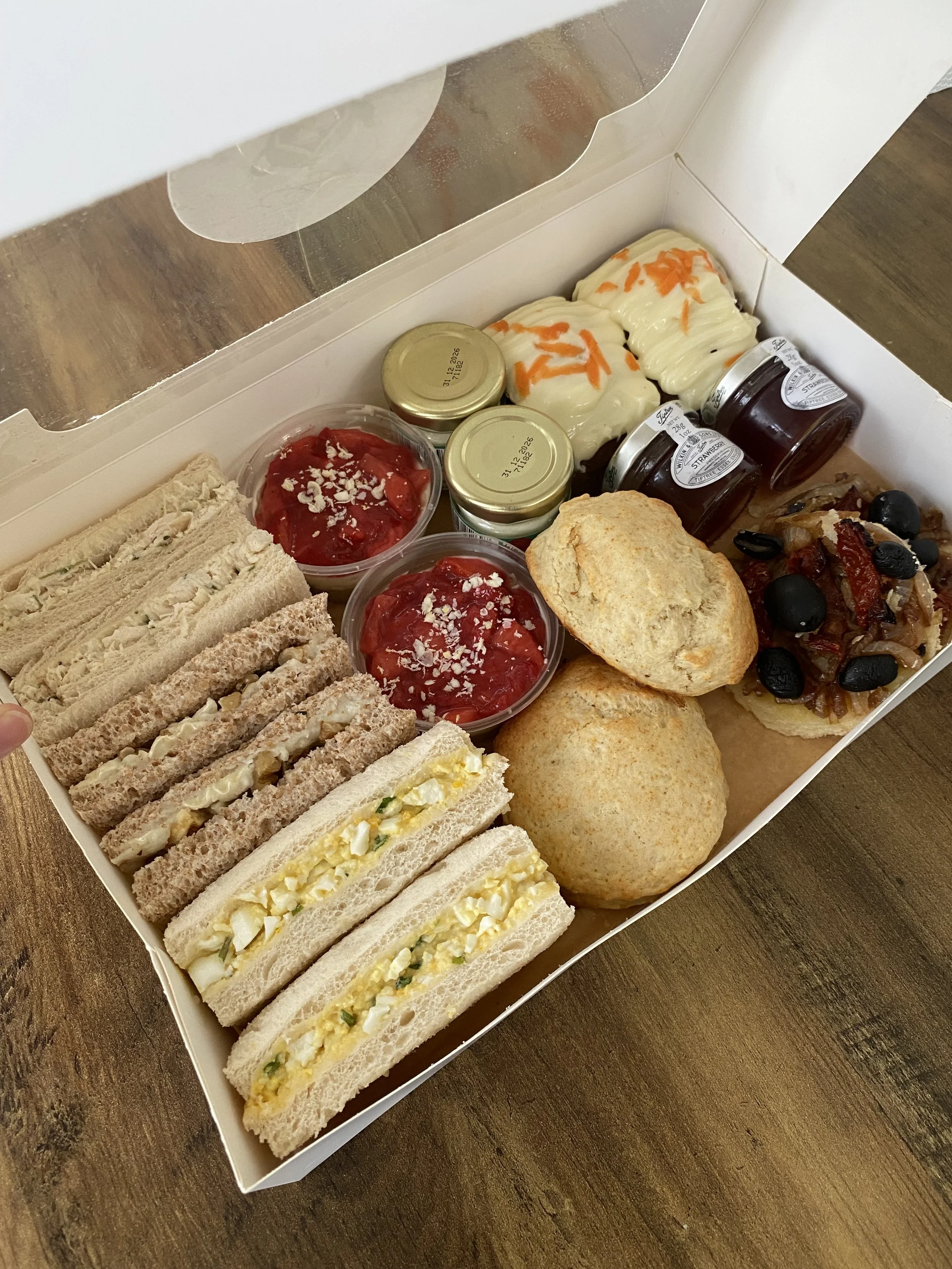 Spring Pause Box For 2 🌼