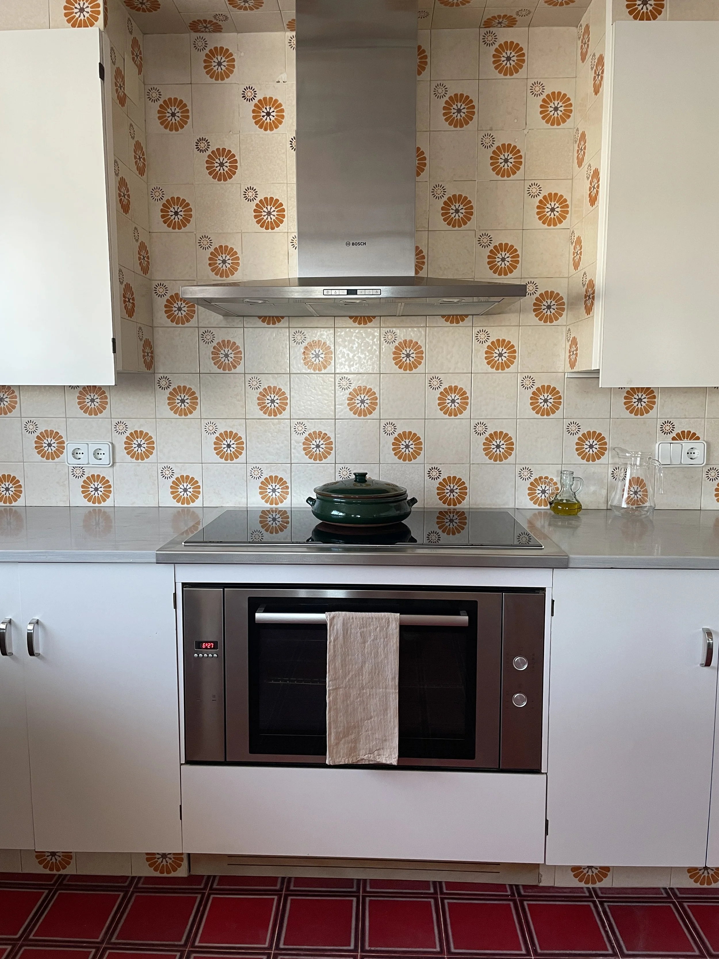 Gran encimera en la cocina comedor en la exclusiva casa de alquiler ca la Nuri - Cadaqués