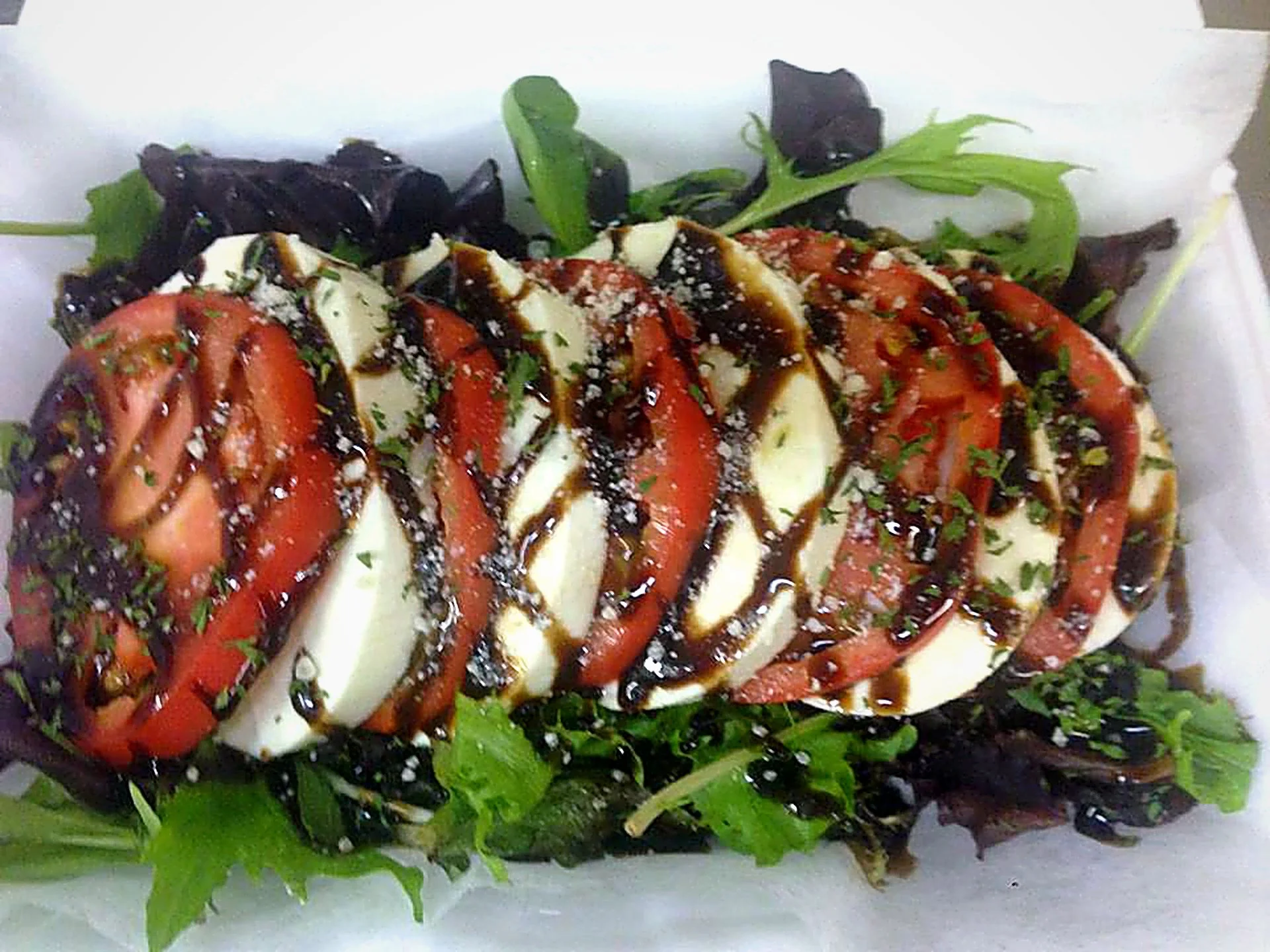 caprese_appetizing_enhanced.jpg