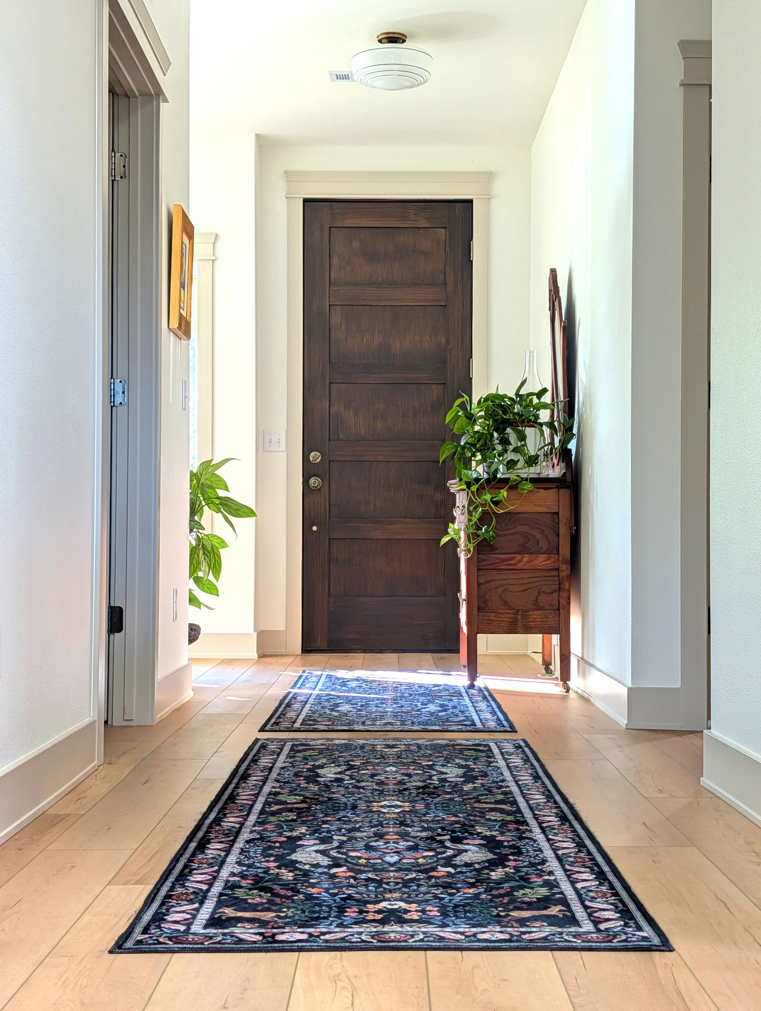 Oak Hollow-Entry from Living.jpg