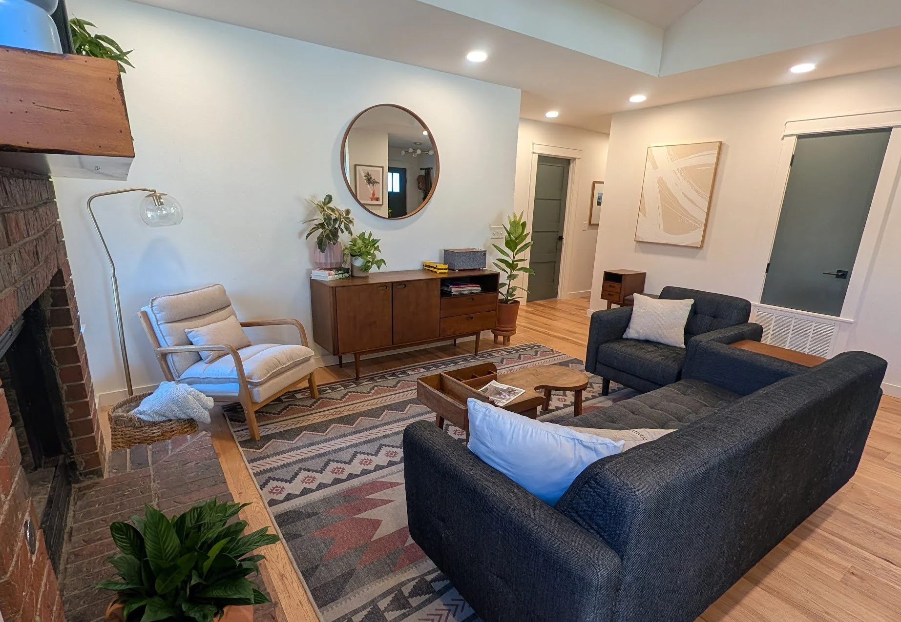 Spriggs Ct_New Interiors 2_Edited.jpg