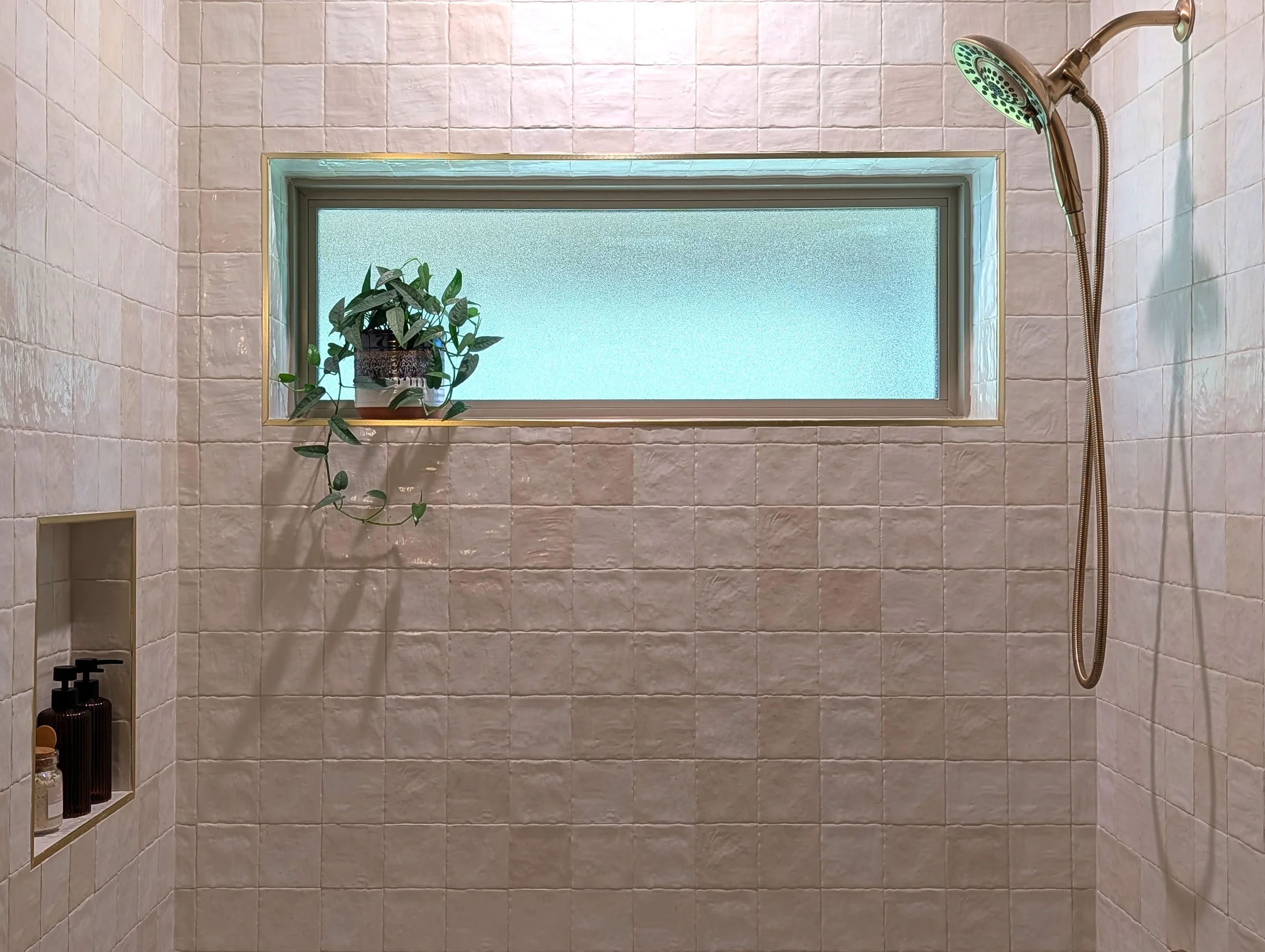 Oak Hollow-Guest Bath 2.jpg