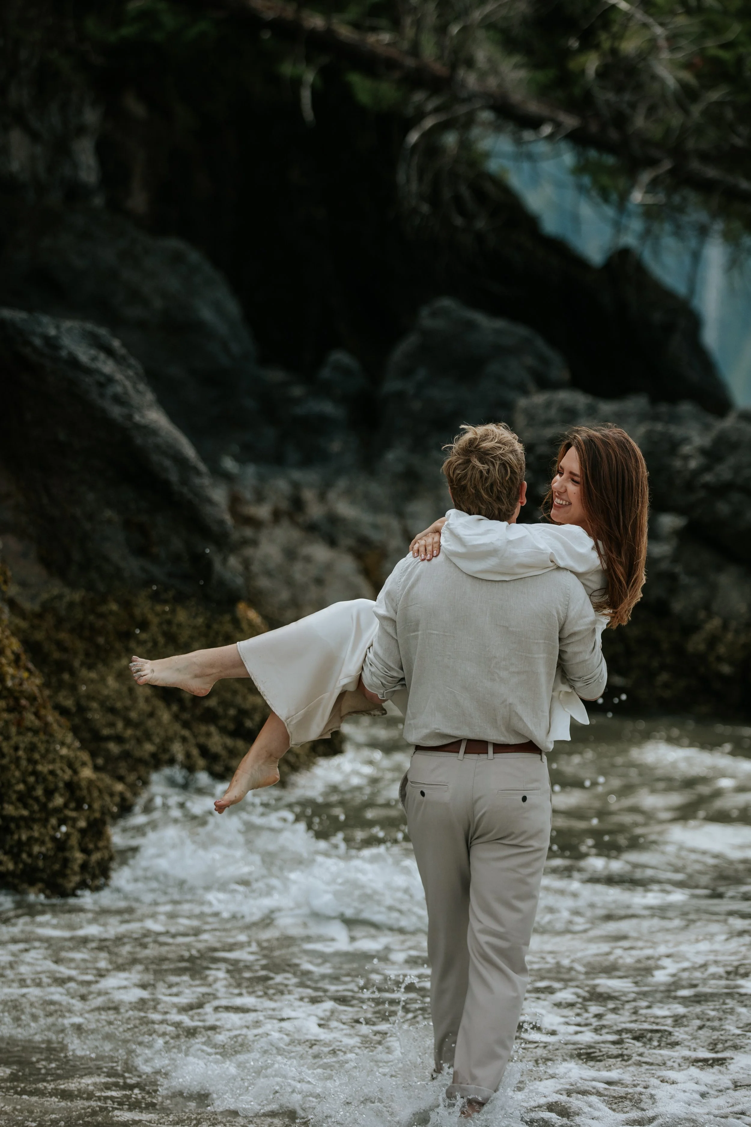 LK_Elopement_SanJosefBay-178.jpg