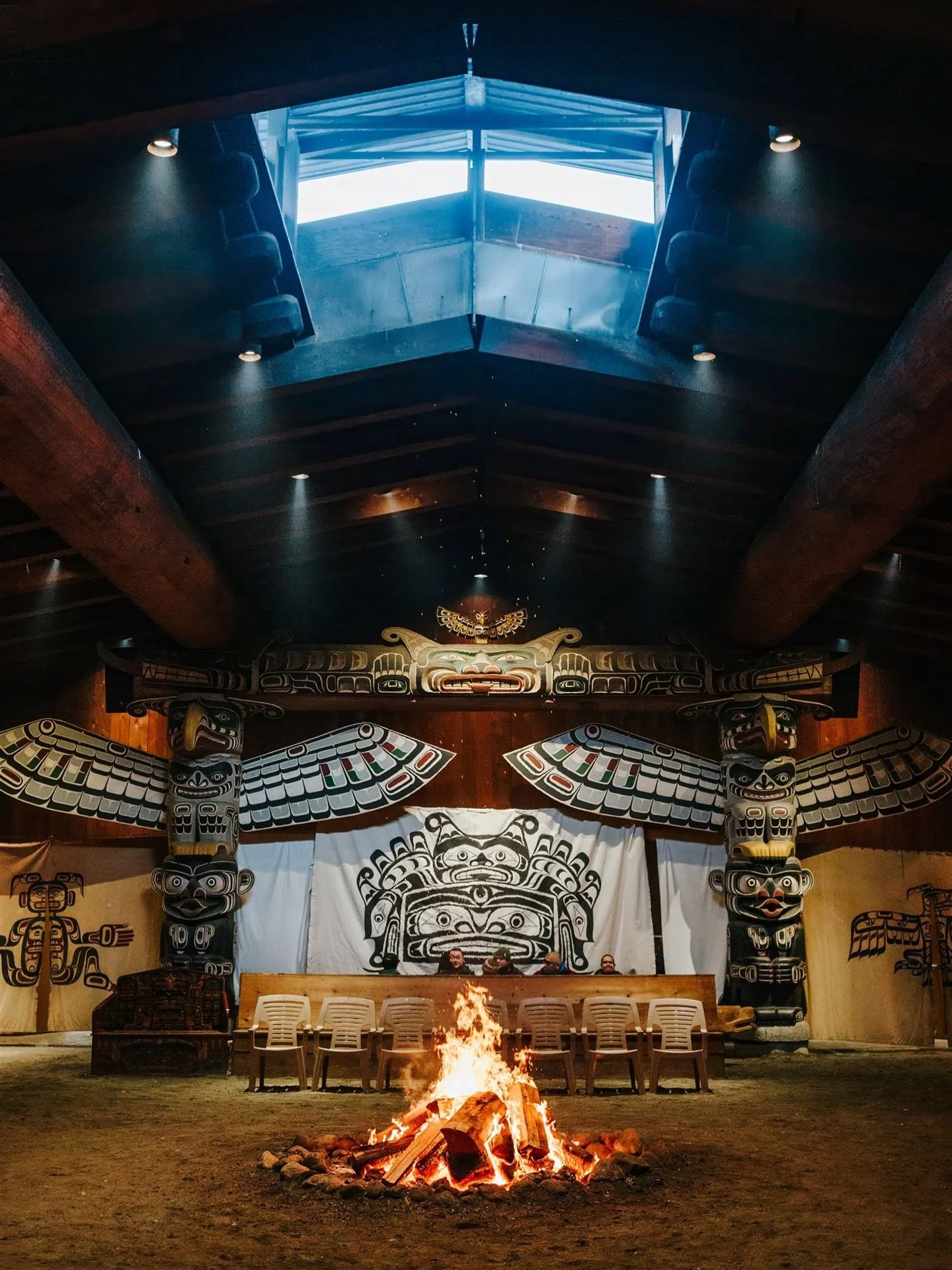Inside the &lsquo;Na̱mg̱is Gukwdzi preparing for Nu&aacute;ćia&rsquo;s Hiługwila - 10 Moon Ceremony. Looking forward to sharing more from this special day. ❤️🌙

📍Alert Bay, Cormorant Island, BC
