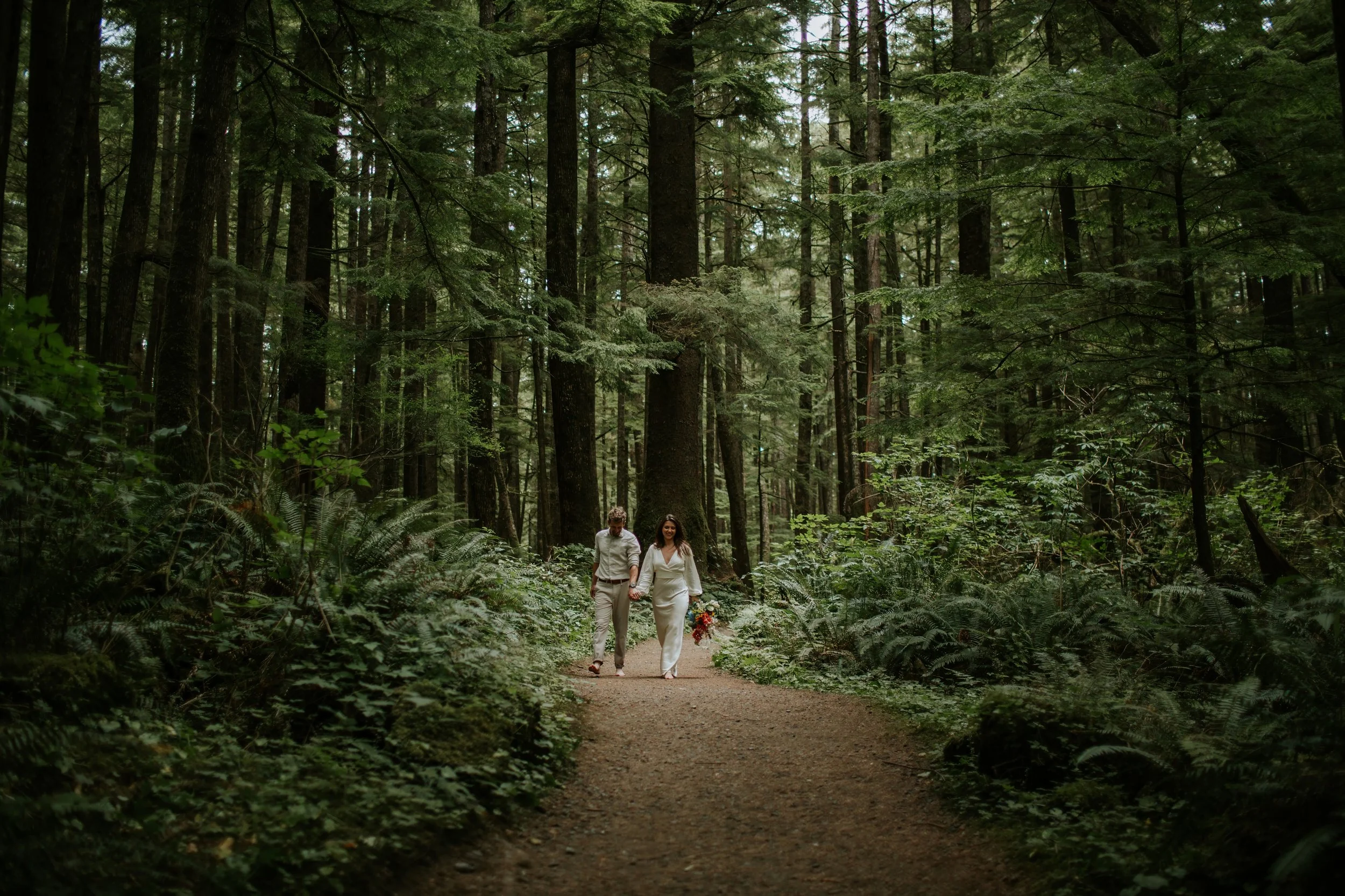 LK_Elopement_SanJosefBay-278.jpg