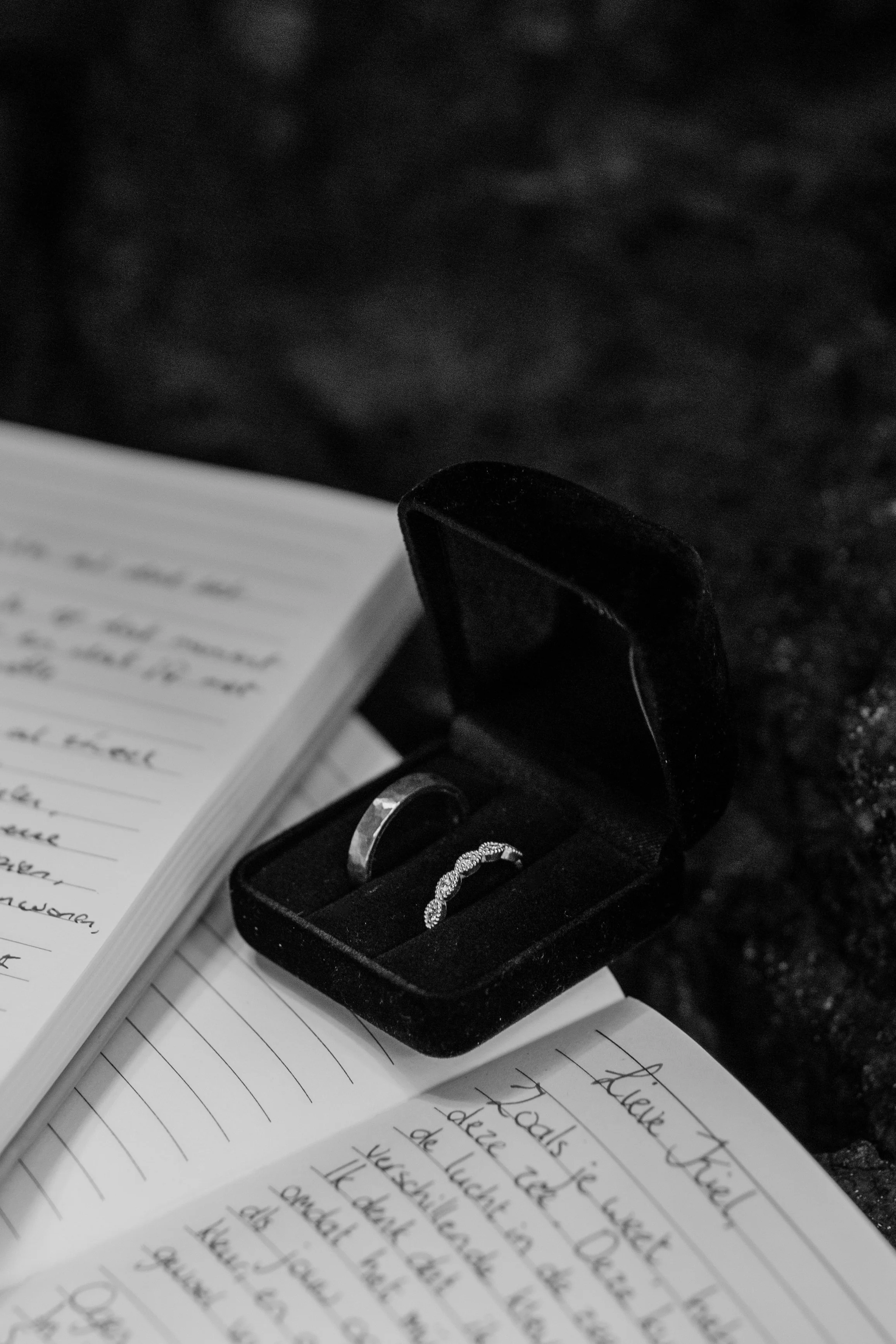 LK_Elopement_SanJosefBay-29.jpg