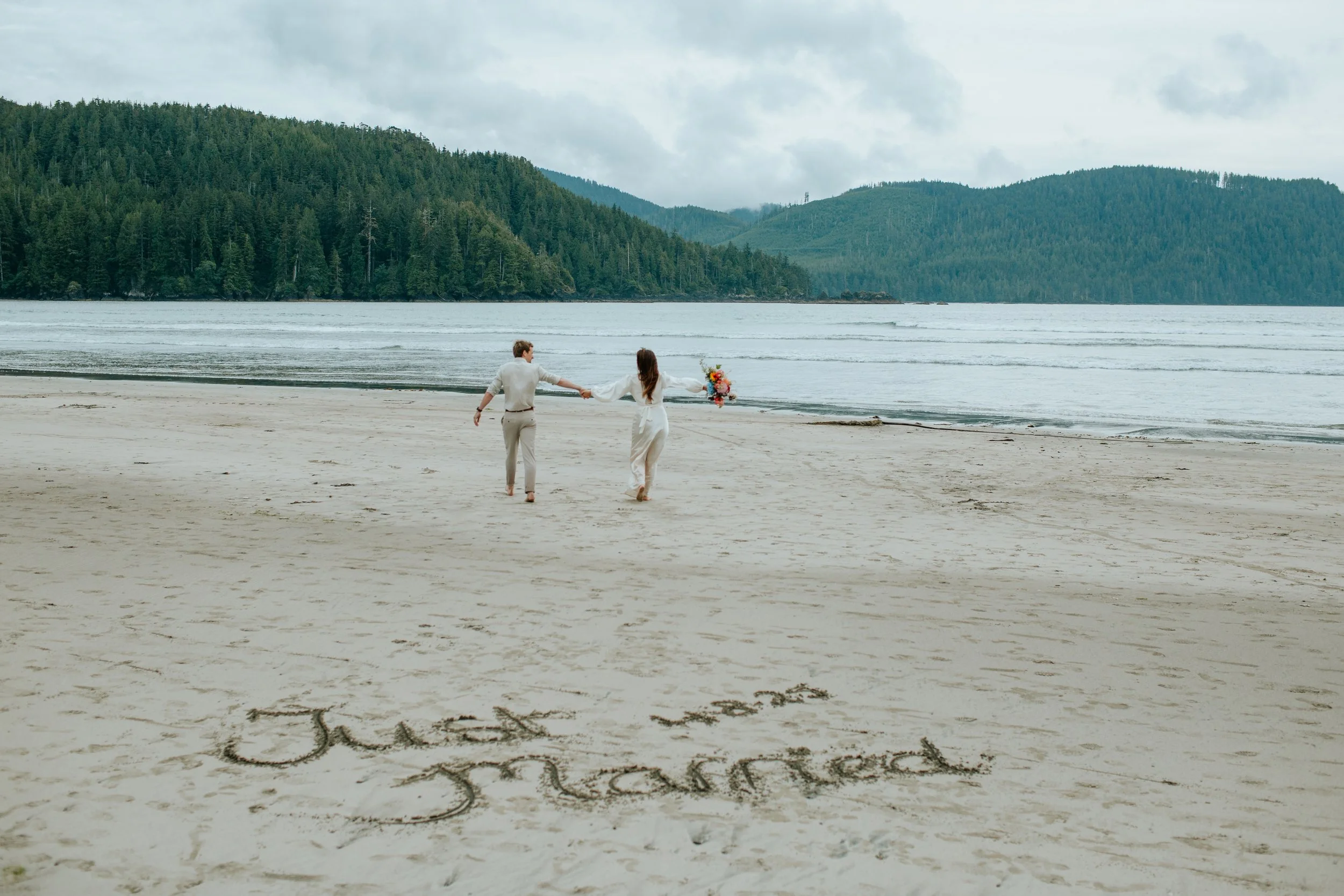 LK_Elopement_SanJosefBay-267.jpg