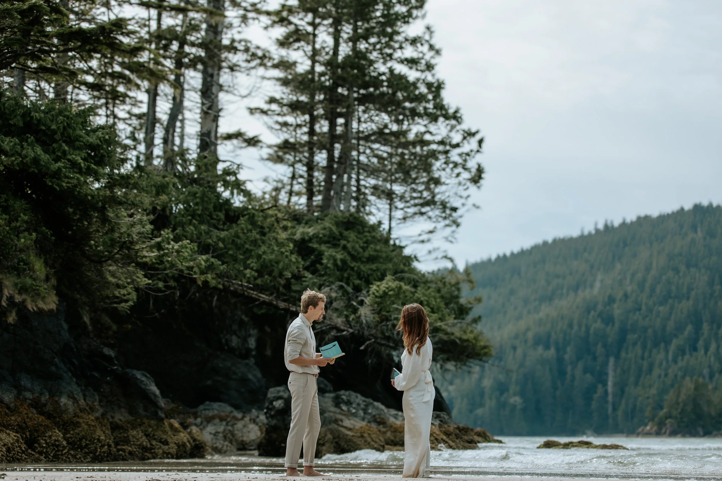 LK_Elopement_SanJosefBay-139.jpg