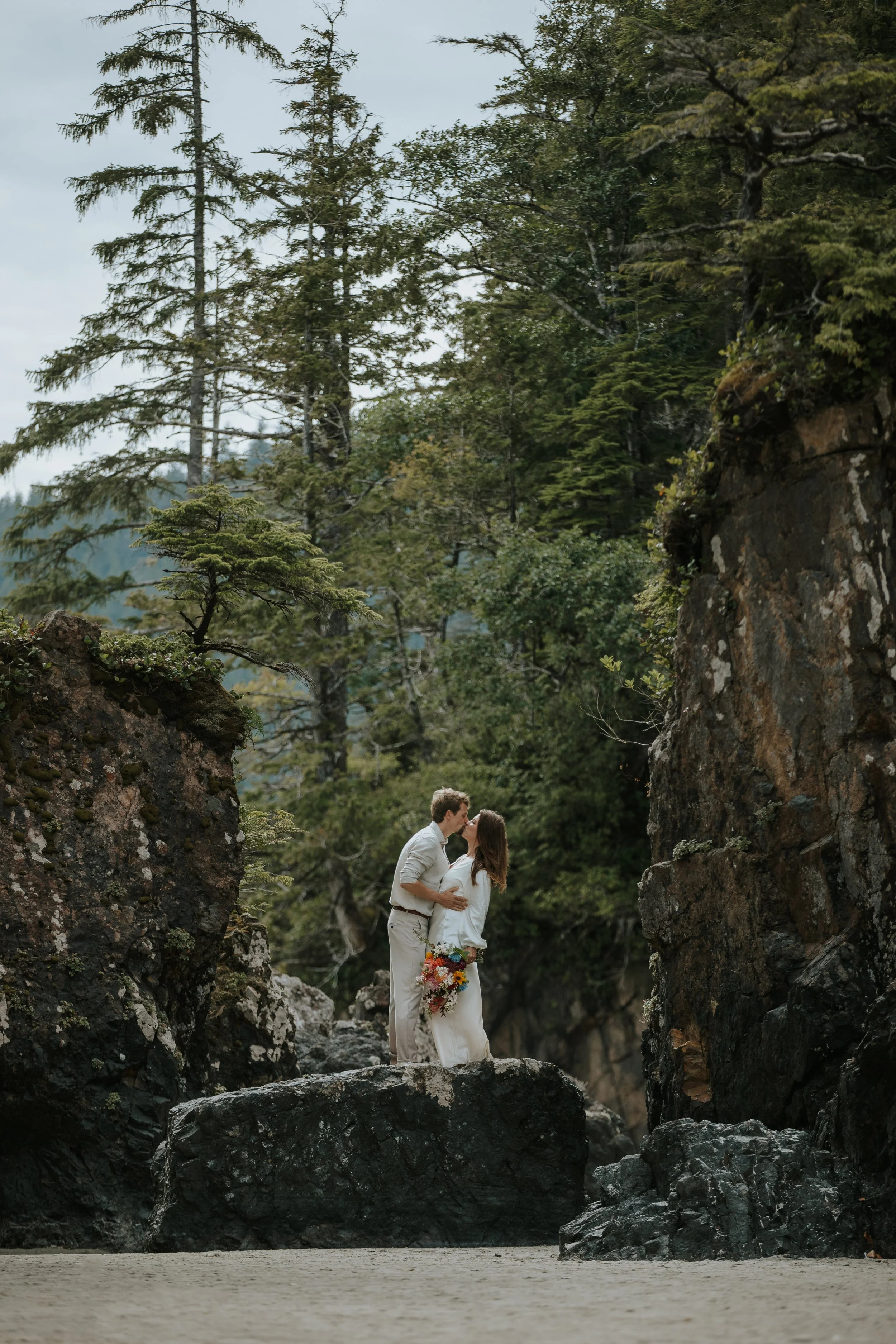 LK_Elopement_SanJosefBay-246.jpg