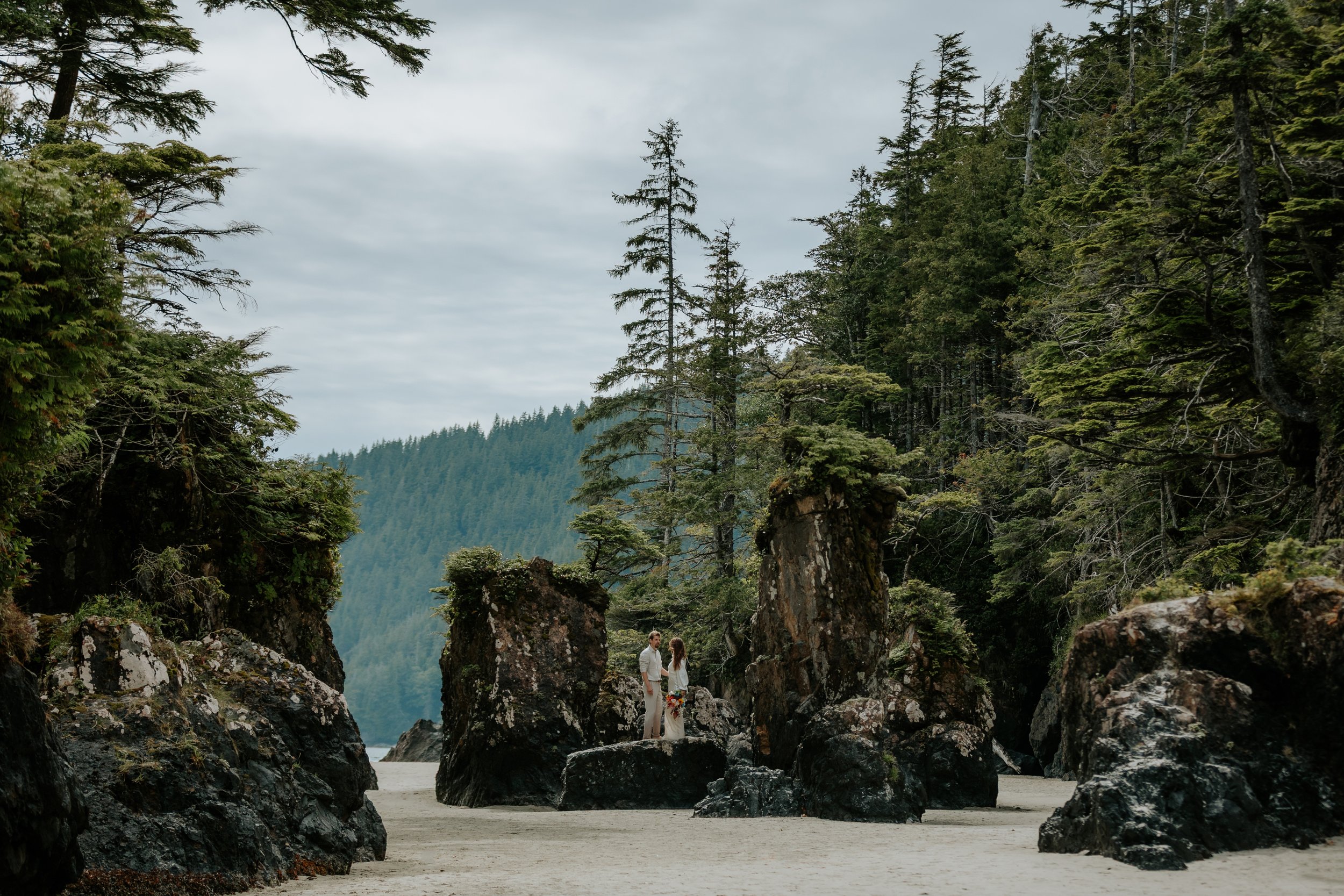 LK_Elopement_SanJosefBay-243.jpg