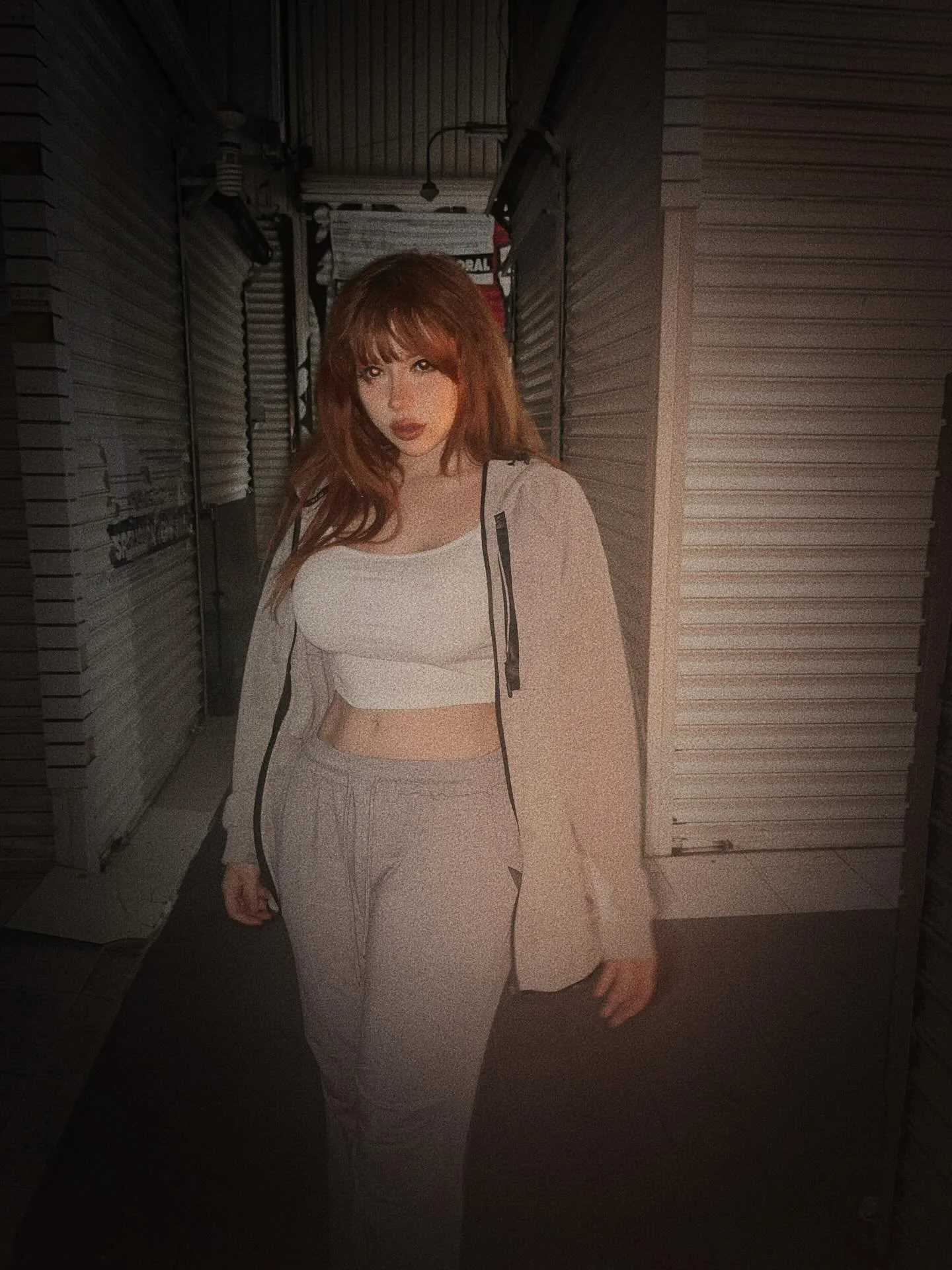 Comparte esta foto maldita en tus historias o tendr&aacute;s que comprarme un RTX5090 ma&ntilde;ana o te mueres .