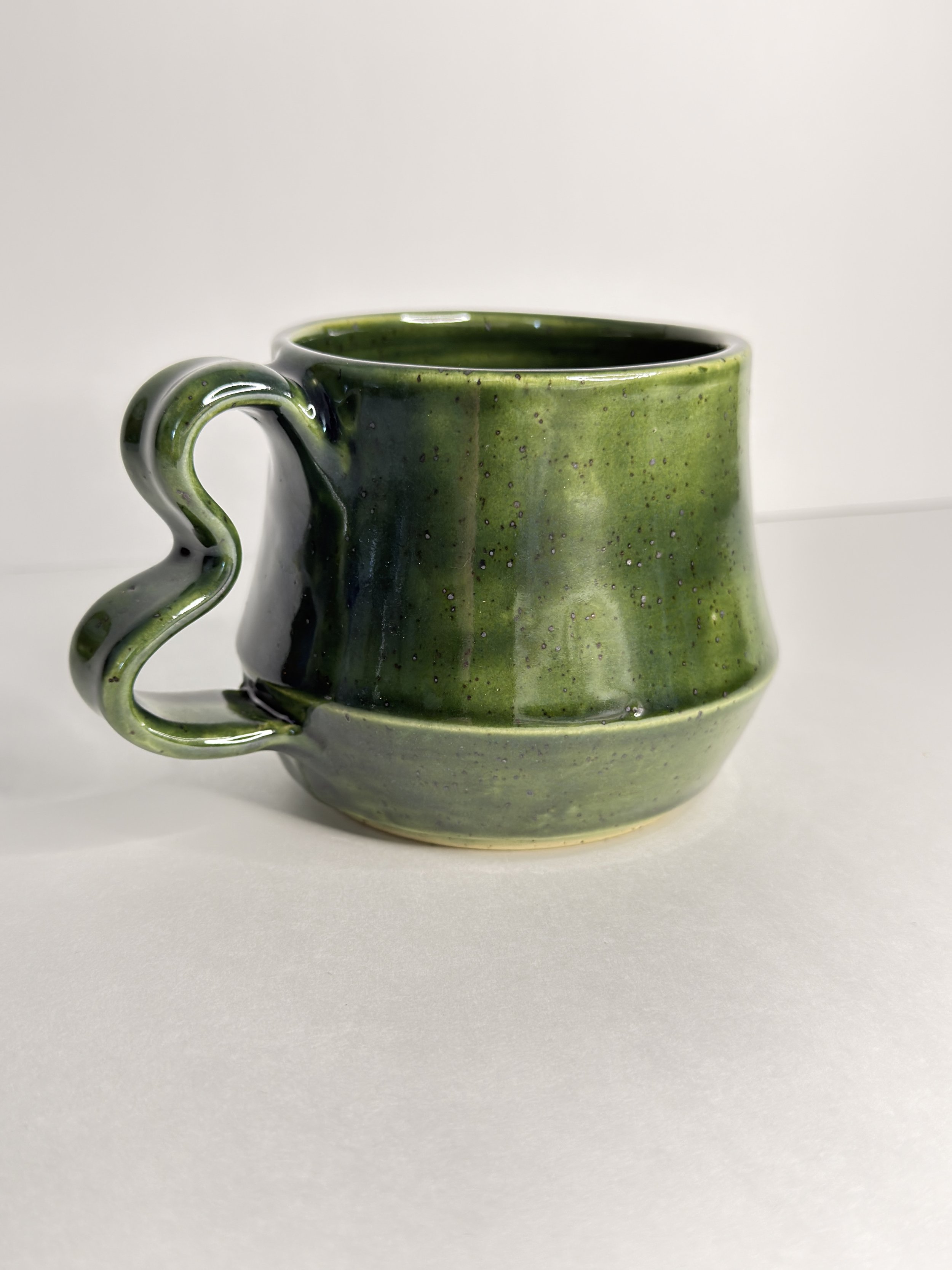Wavy Handle Mug