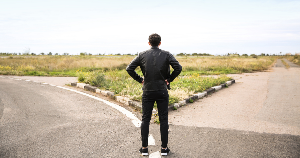 Feeling Lost in Life: Causes, Signs & Practical Solutions