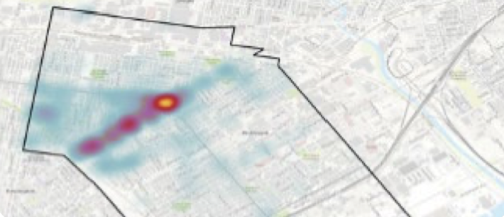 Heatmap showing concentration areas over a city map with a highlighted central area.