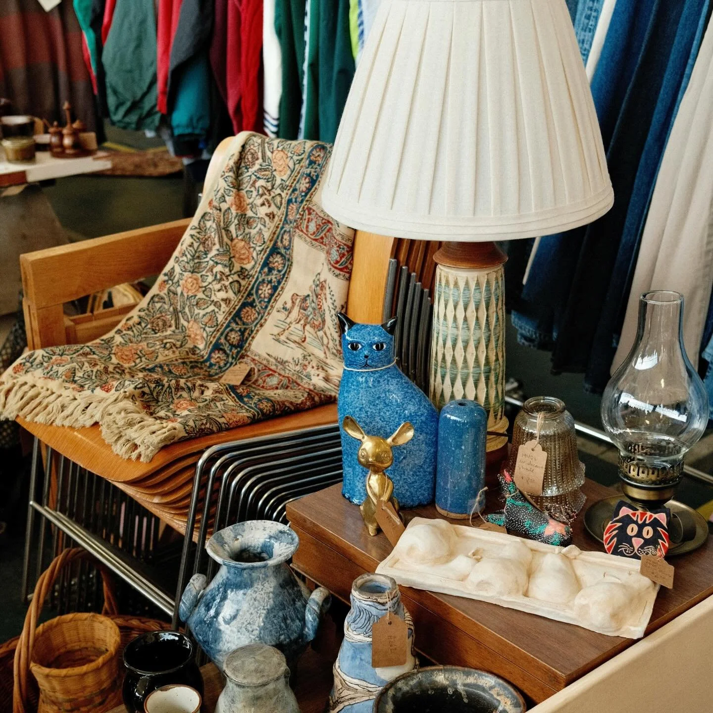 Gearing up for the hunt. ✨

Coming this spring to the Marina District, San Francisco&mdash;
a flea &amp; collectibles market.

Come for a stroll. Leave with a story.

Be the first to know (link in bio)
Vendor applications opening soon.