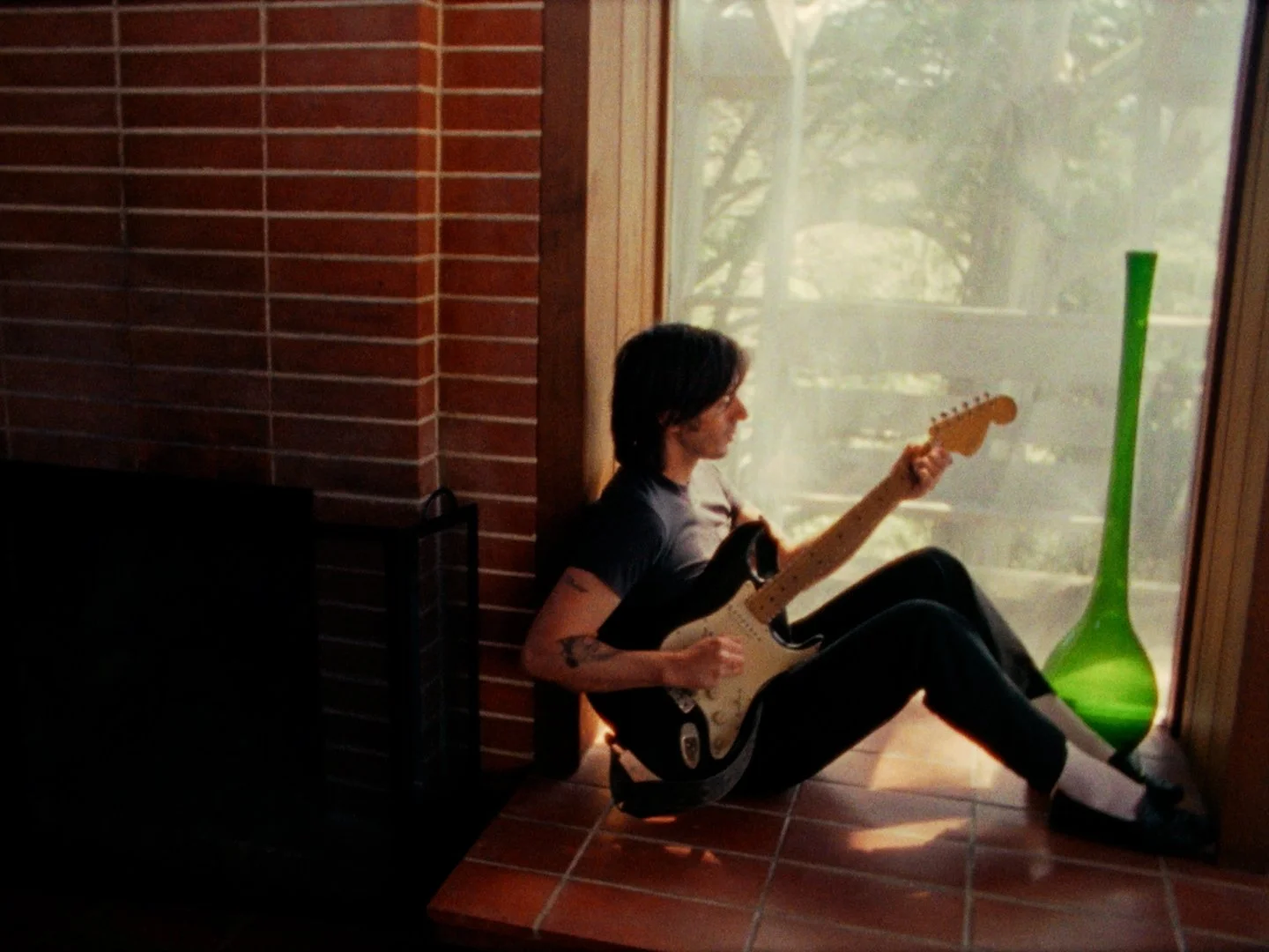 Sequence 02.00_17_17_04.Still037.jpg