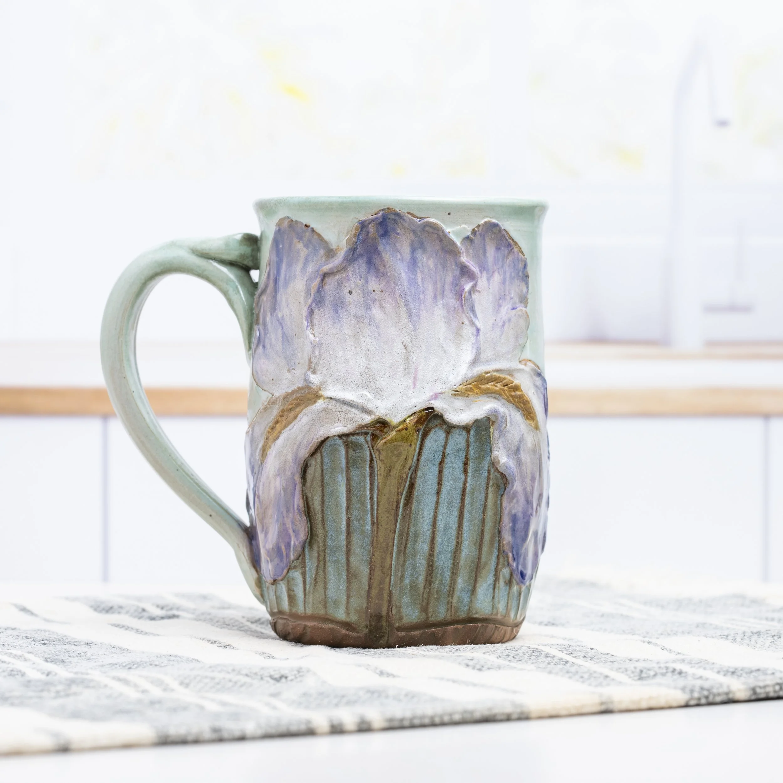 Iris-Mug_DSC6173.jpg