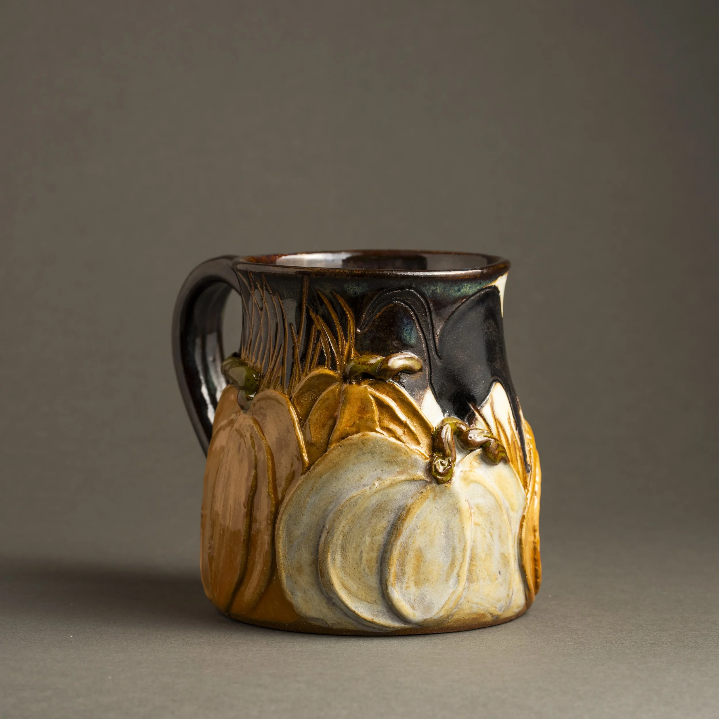 Website-pumpkin-cat-moon-mug_DSC7429.jpg
