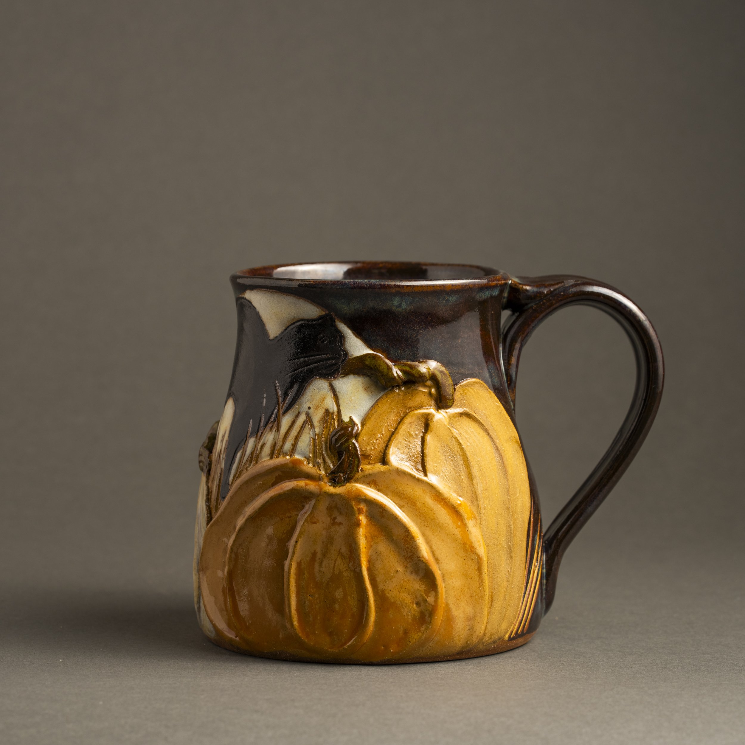 Website-pumpkin-cat-moon-mug_DSC7427.jpg