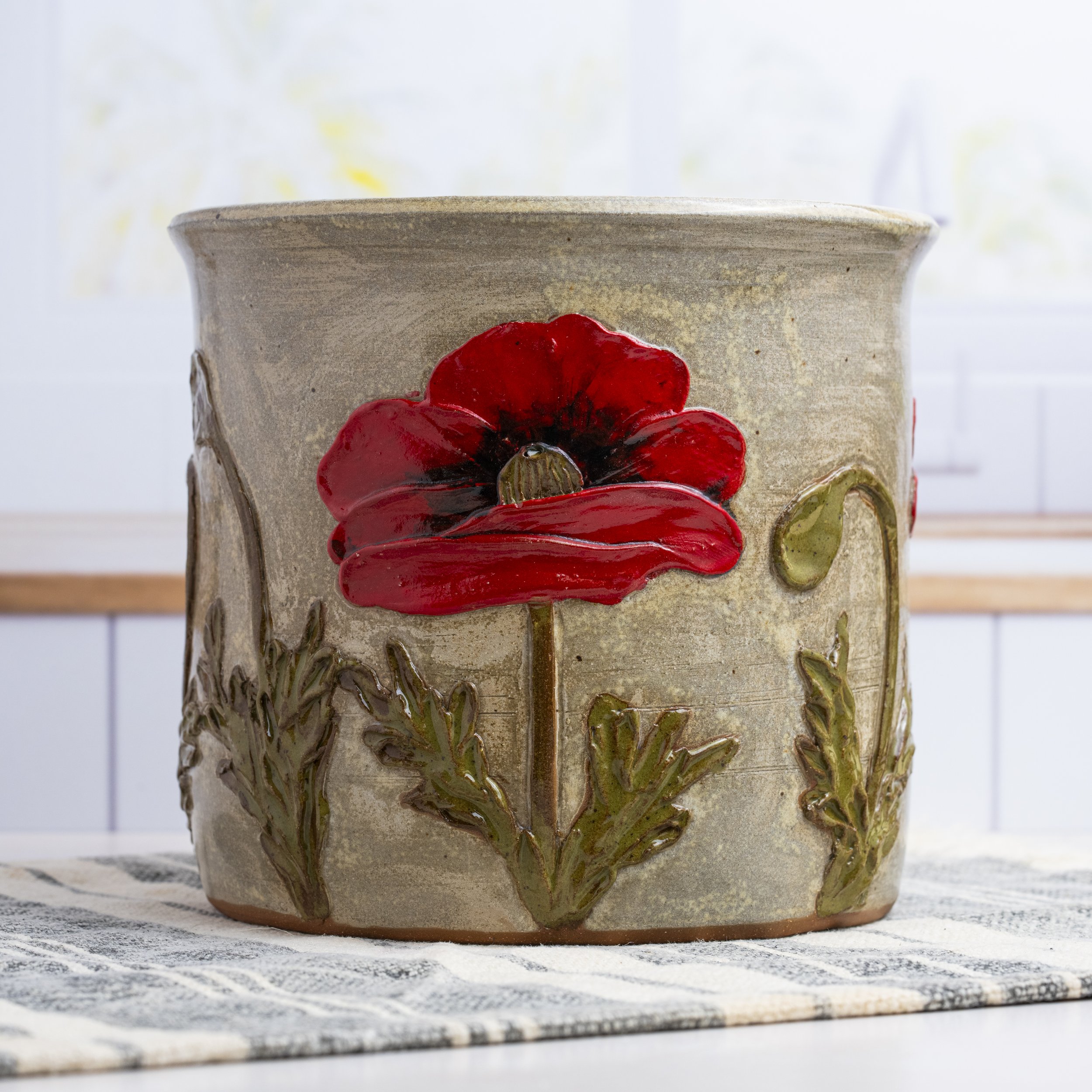 Poppy on Oatmeal Utensil Holder