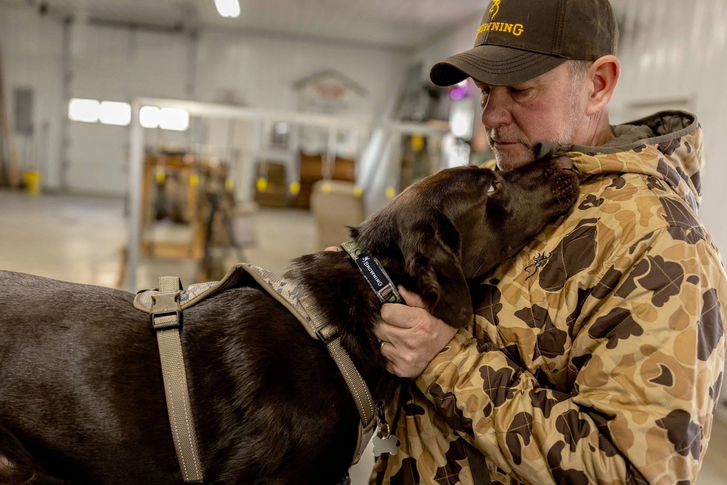 p0000220-917_p0000485-901_brn_pet_camo-classic-webbing-collar_ovix-camo_walking-harness_ovix-camo_4491_F26_12-2025-Rusted-Ridge_LFSTL.jpg