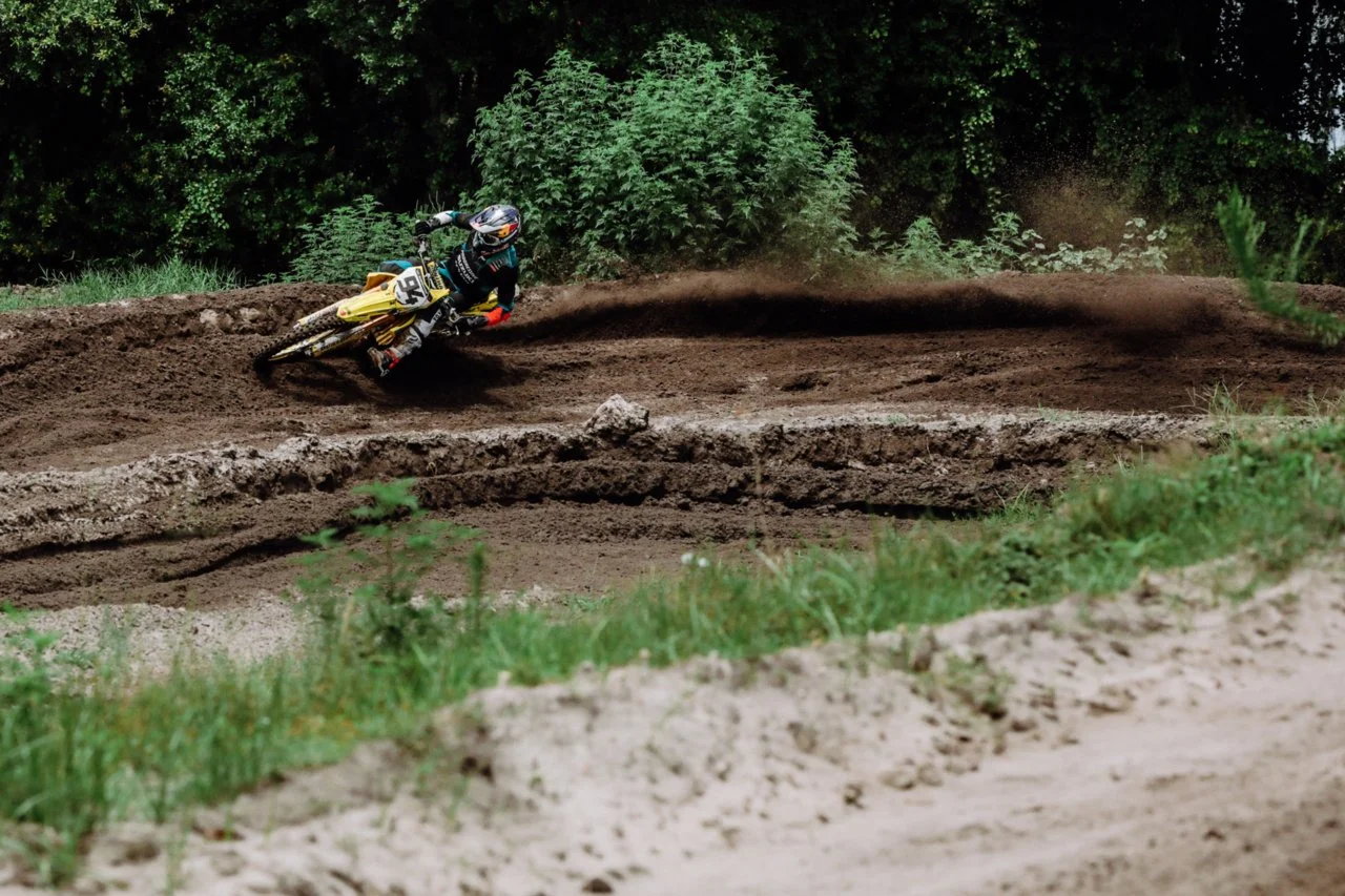 Fox_MX24_HelloFuture_KenRoczen_1.jpg