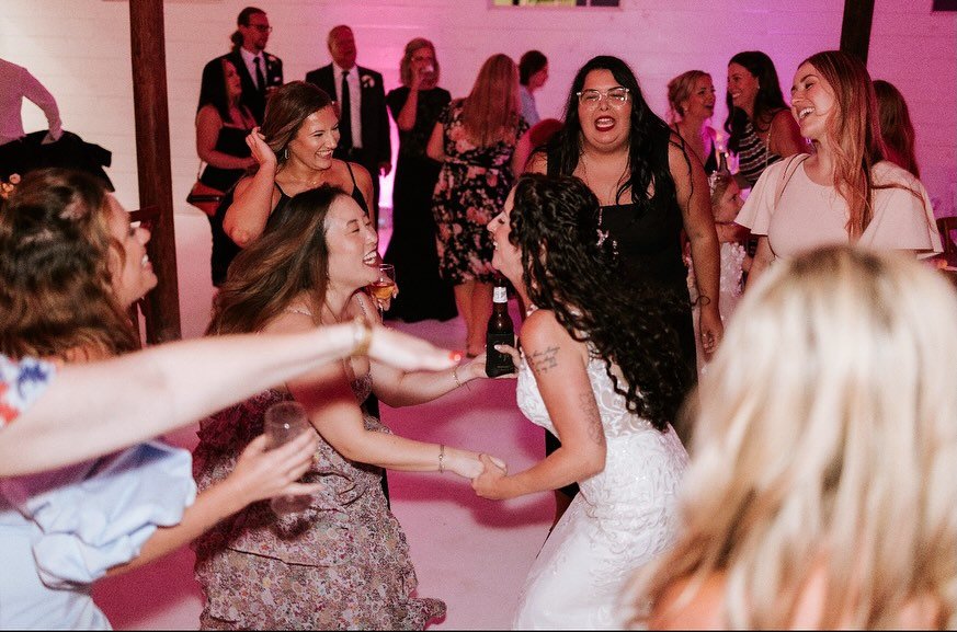 Nothing makes us happier than this -> seeing you all so happy and having an unforgettable night! 

#weddingdj #eventdj #wedding #weddinginspiration