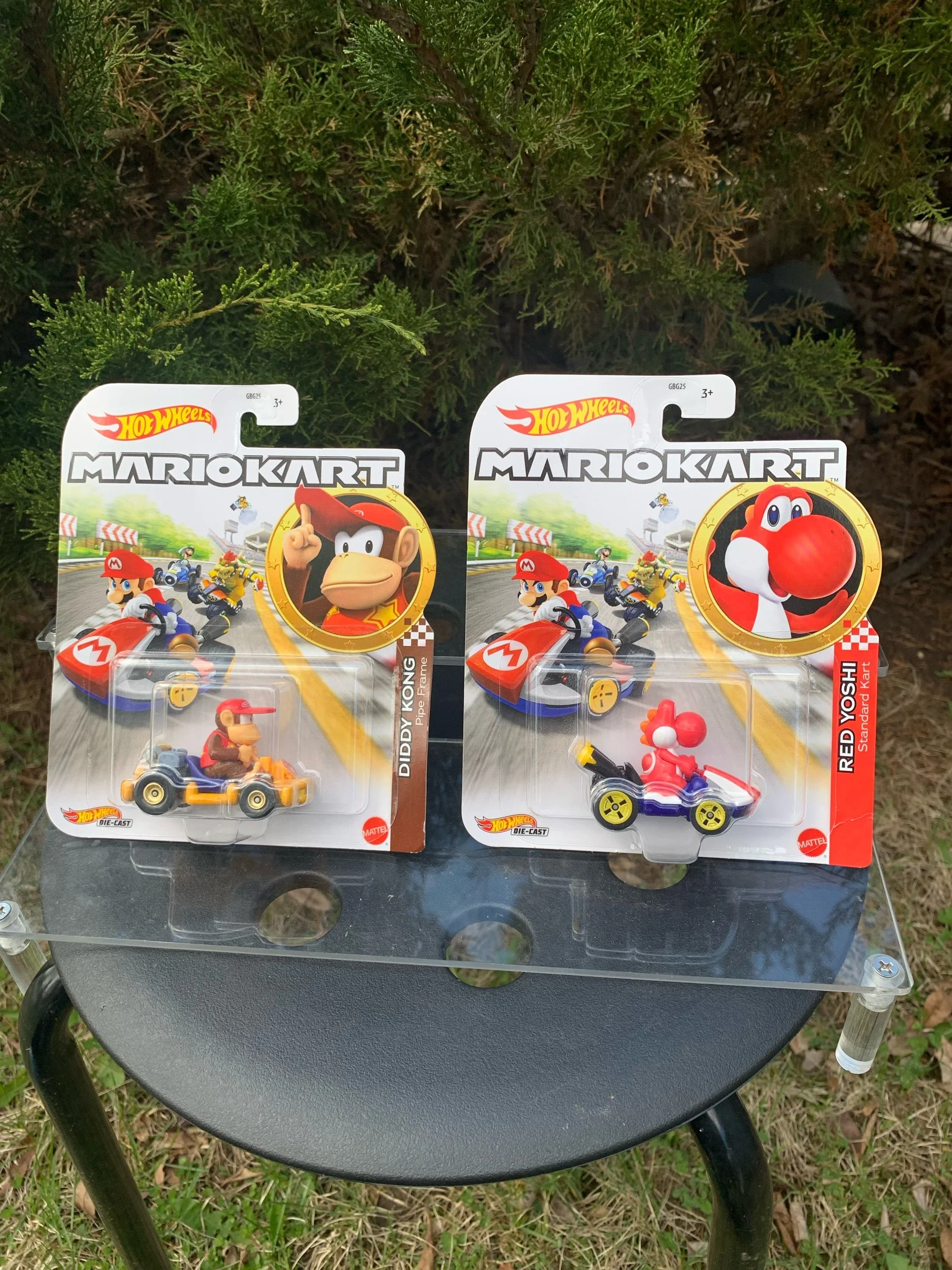 Diddy Kong/Red Yoshi Mario Kart Hot Wheels