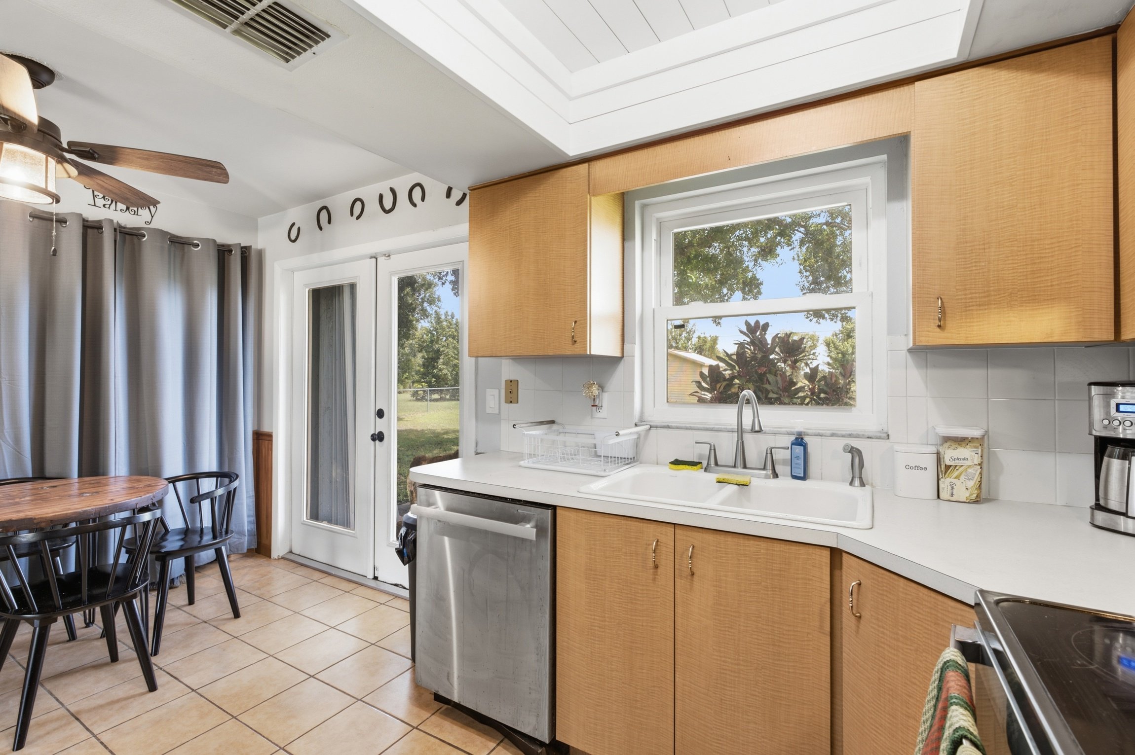 14_1597 se tangelo dr-014.jpg