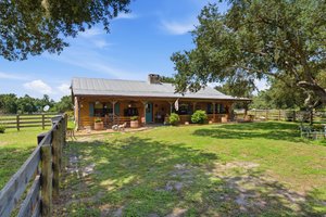 Move-In Ready Mini Ranch on 5 Beautiful Acres