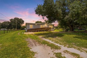 Newer Home on Over Half an Acre in Arcadia