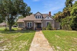 Own a Piece of Arcadia History at Magnolia Estate
