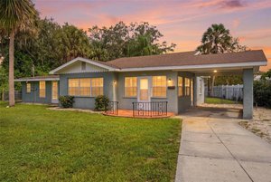 Charming Arcadia Home with Bonus Space