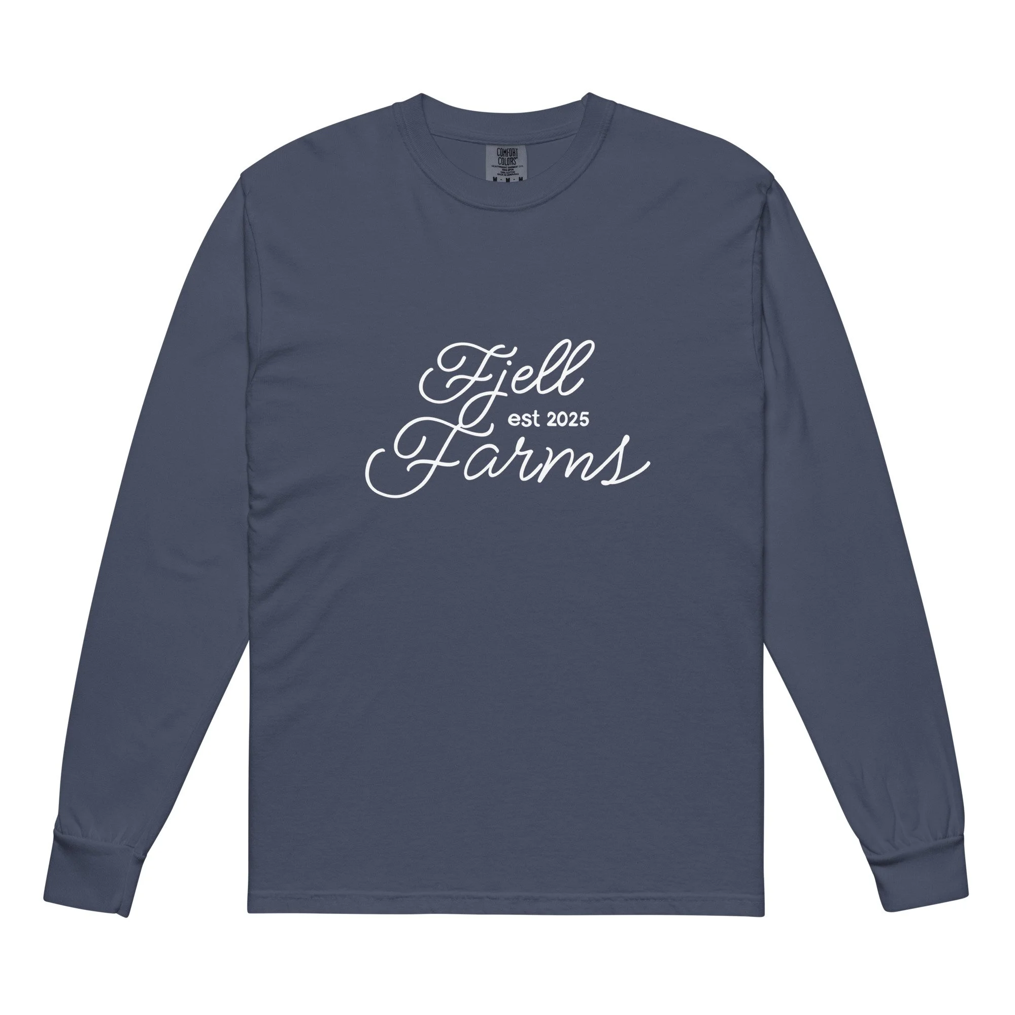 Script 'Fjell Farms' Long Sleeve Tee - The Elegant