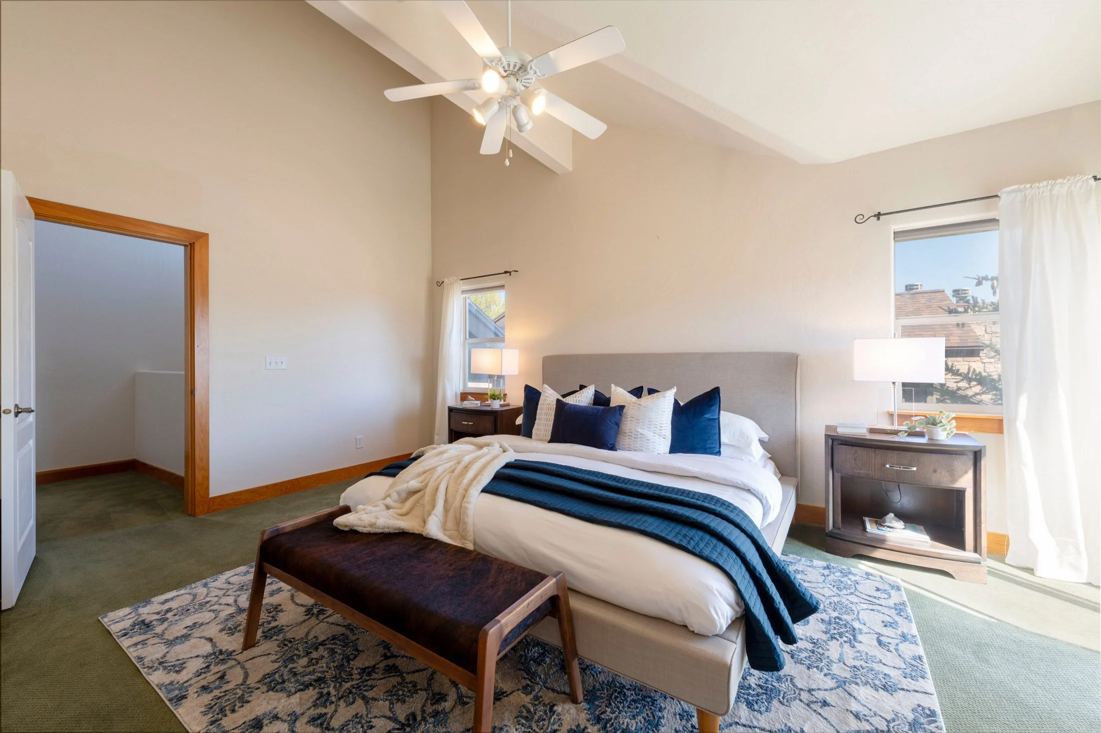 16 5221 Cove Canyon Dr Park City-print-024-017-DSC 8017-4200x2799-300dpi.jpg