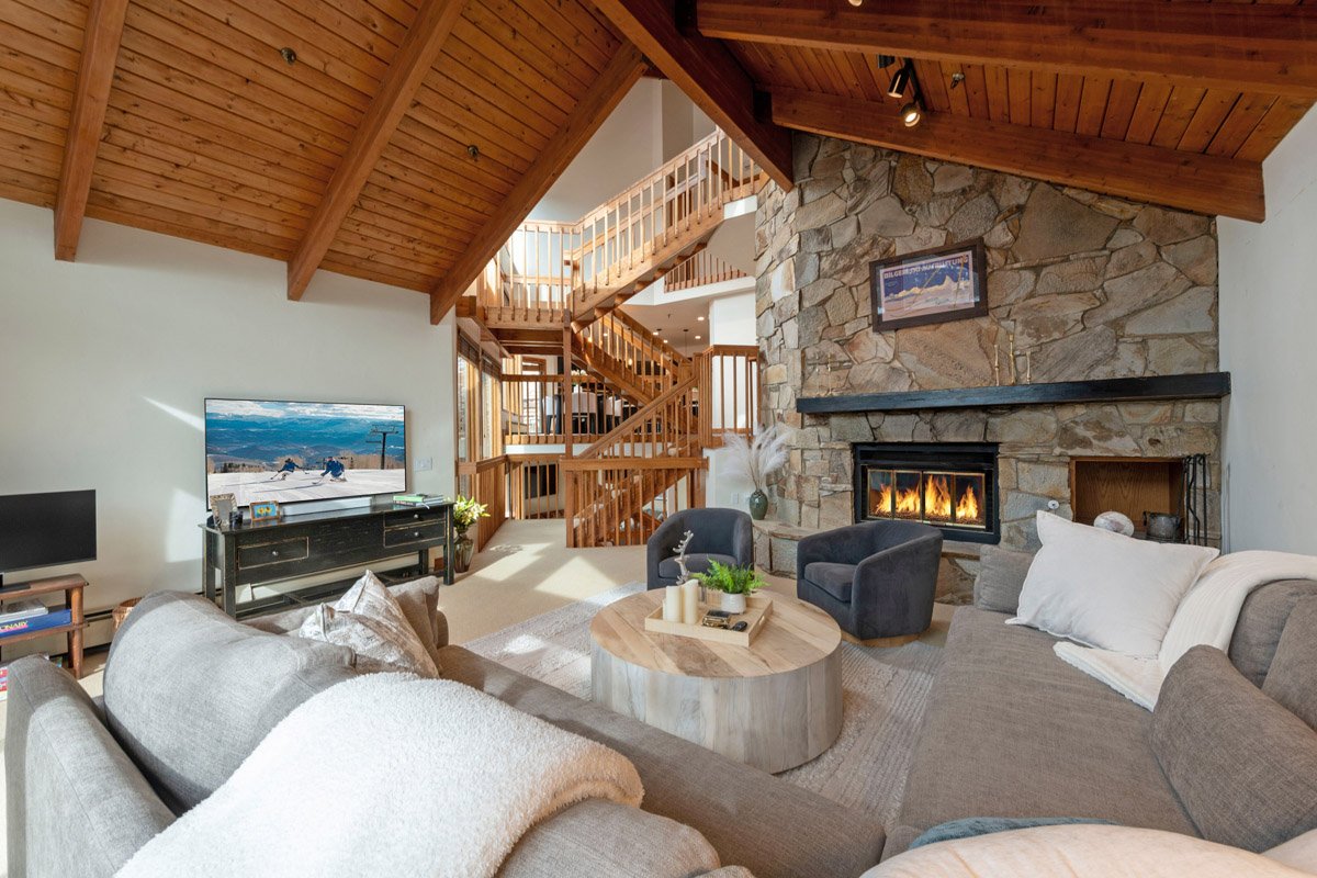 4 -1279 Pinnacle Dr Park City UT-print-015-035-DSC 2469-4200x2800-300dpi_1.jpg