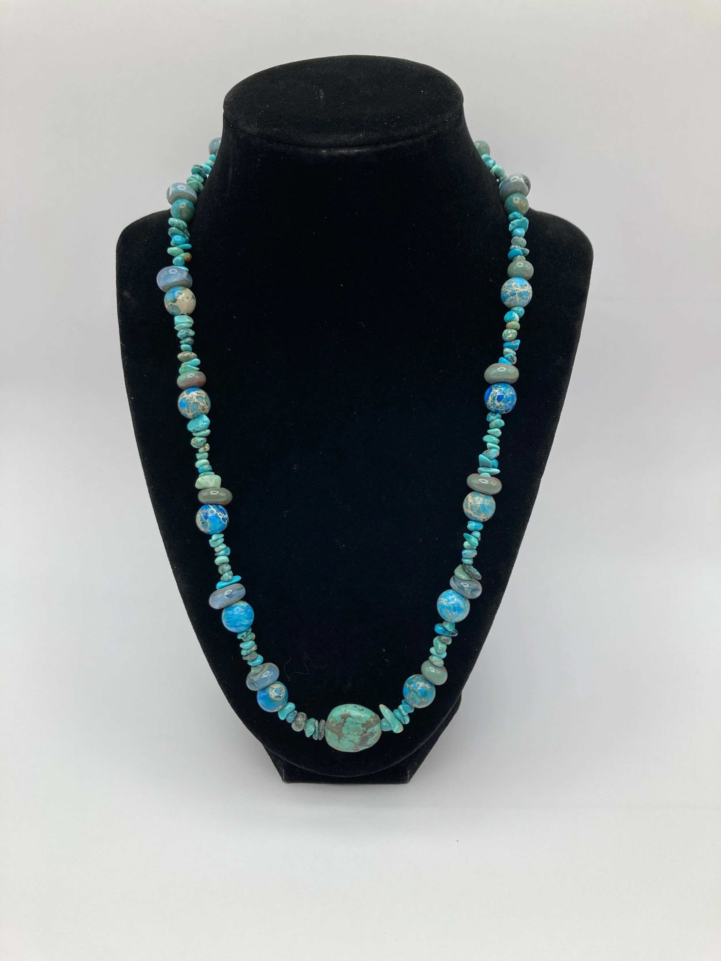 Turquoise and glass bead necklace