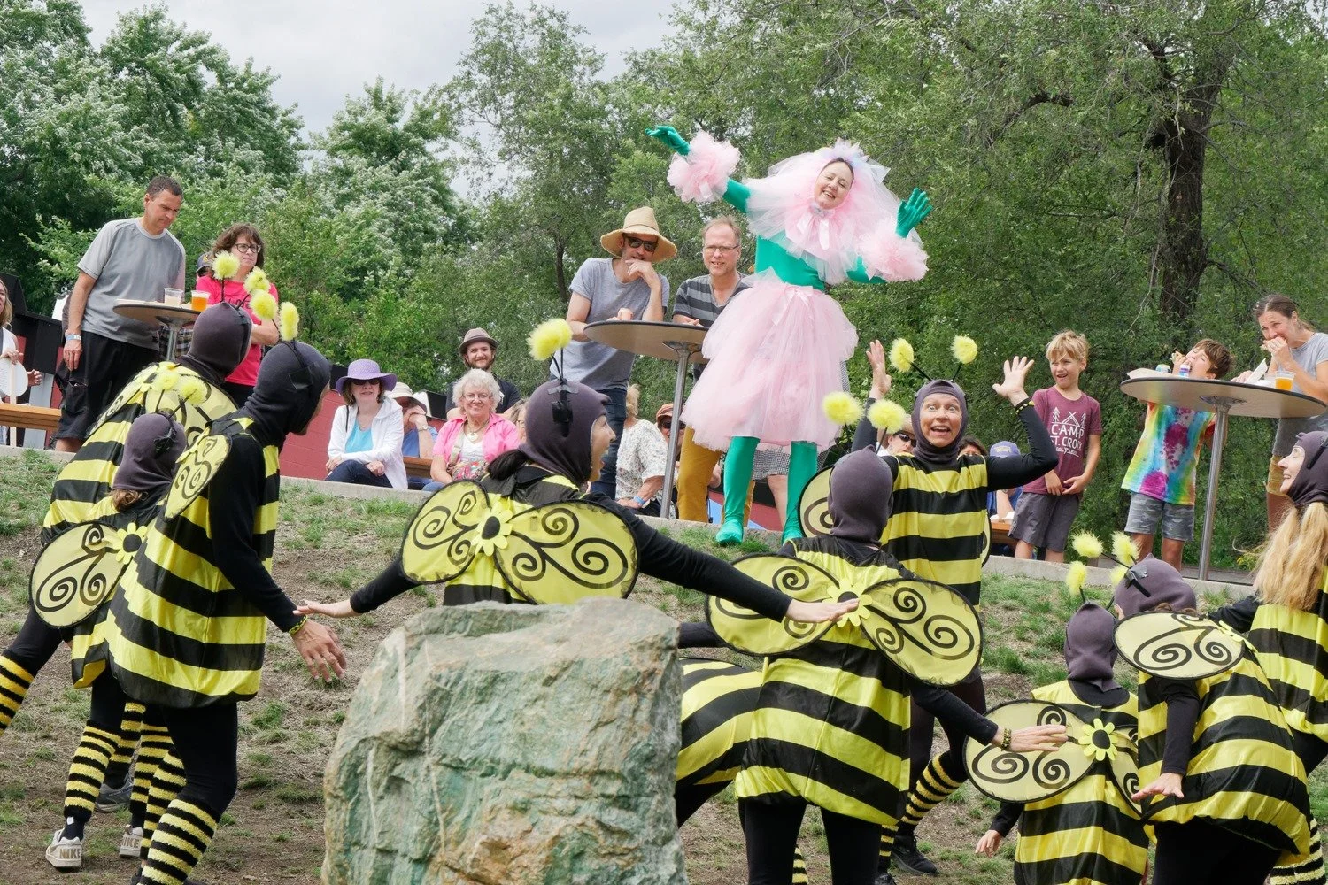 Bee-Dance-2.jpg