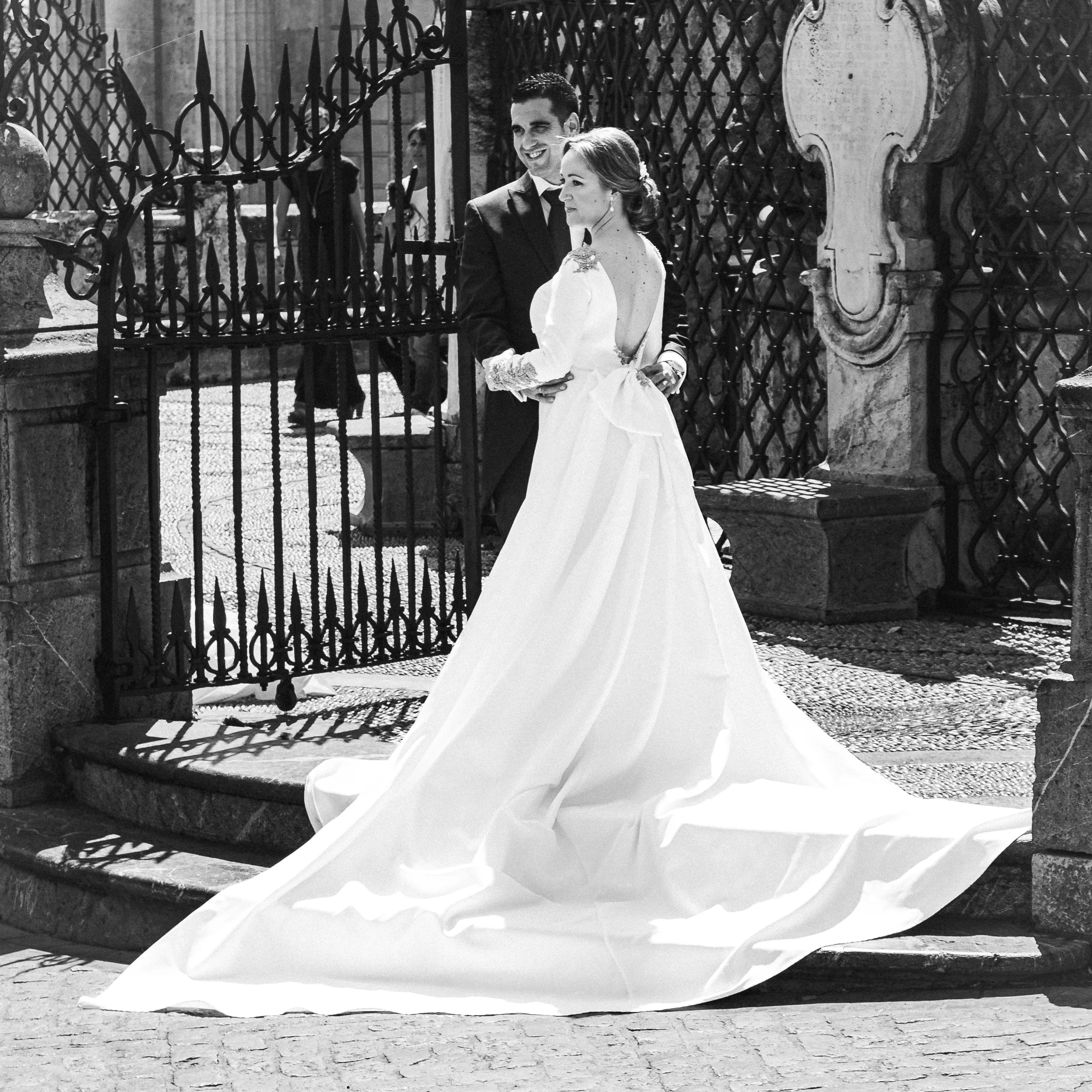 street wedding photograph.webp