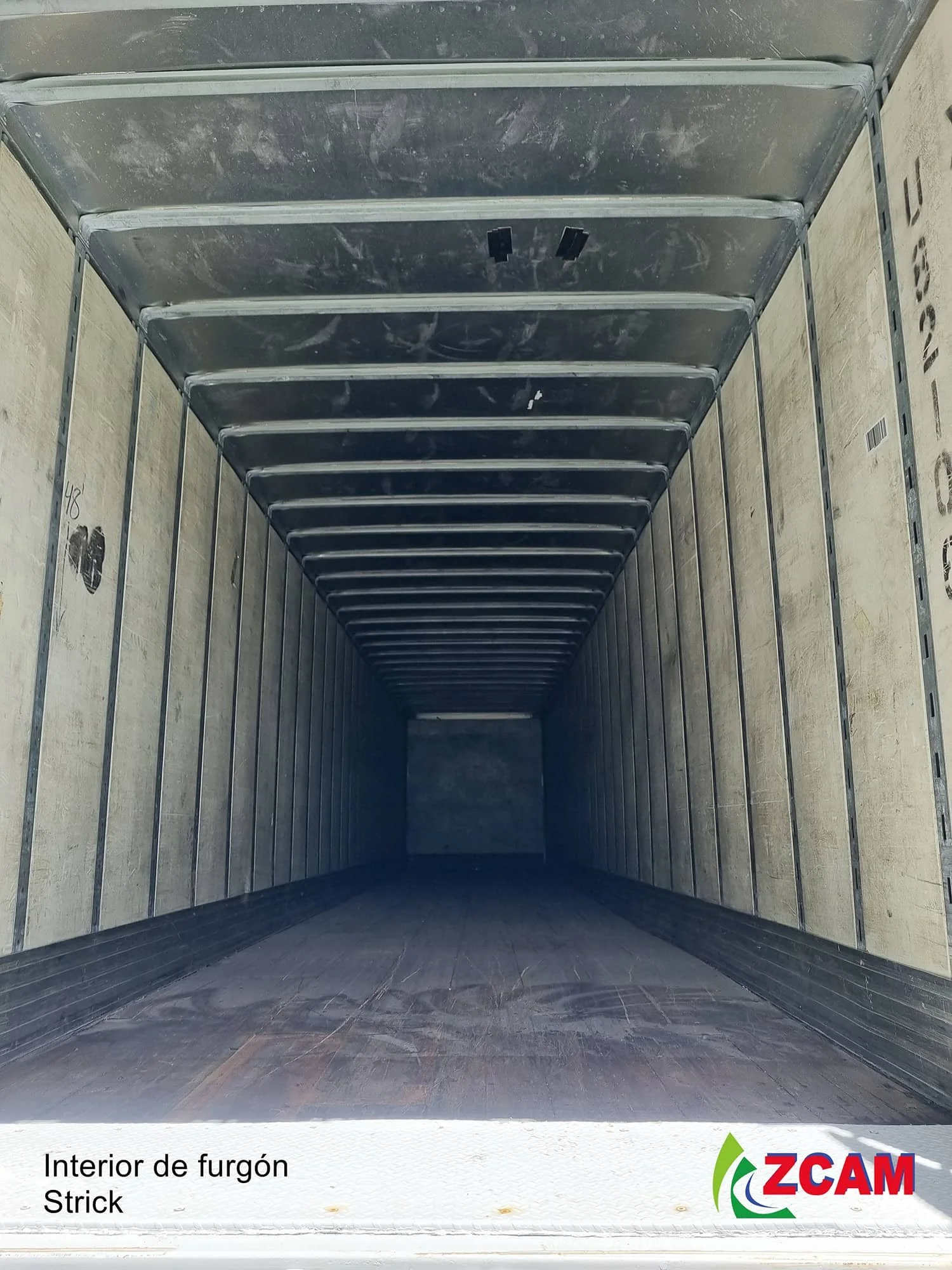 Strick de Venta — Camiones y Cabezales Disponibles en El Salvador 3.jpg