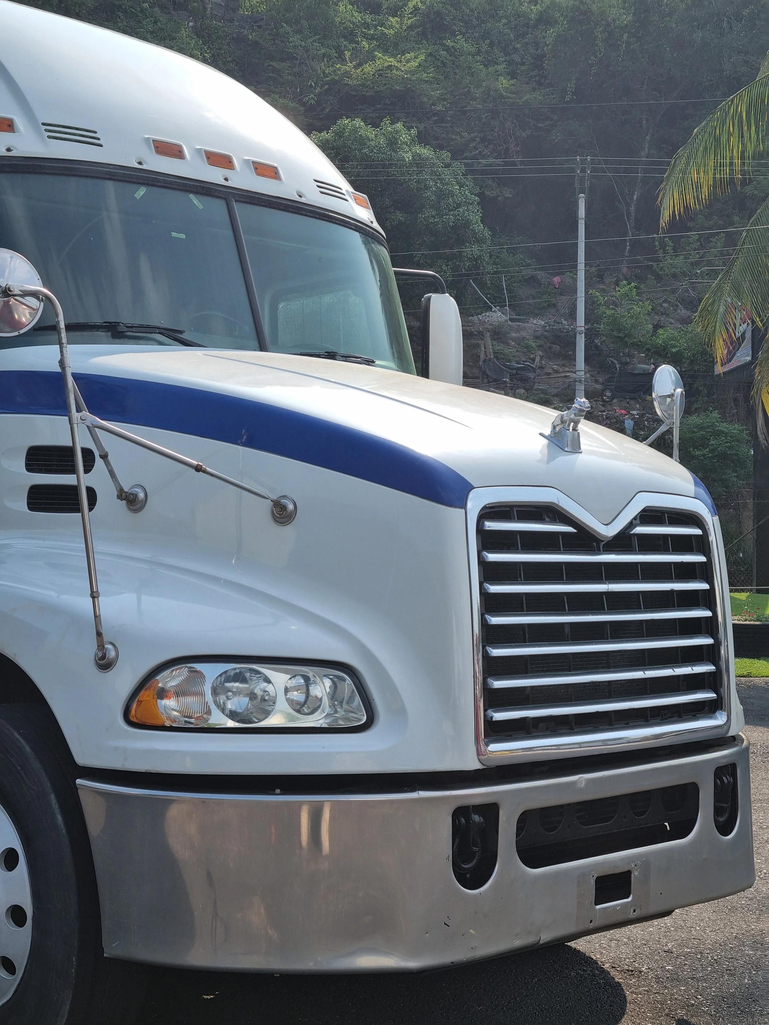 Cabezal mack El Salvador