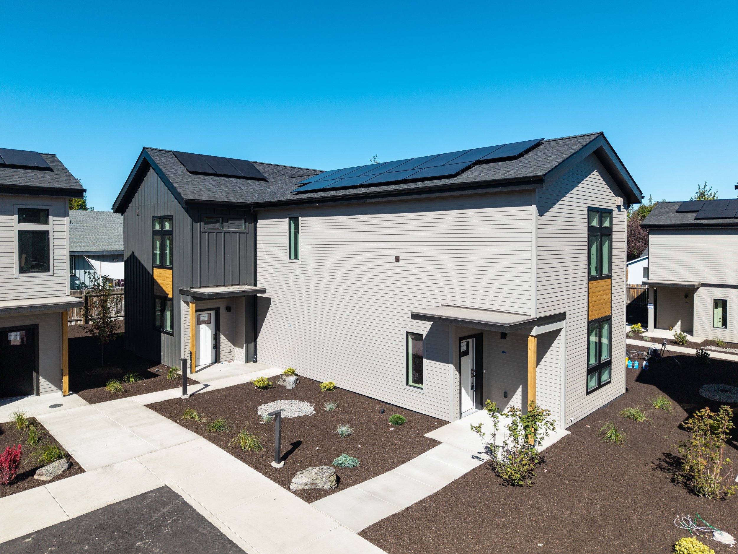 3BD 2BA Duplex at 19th