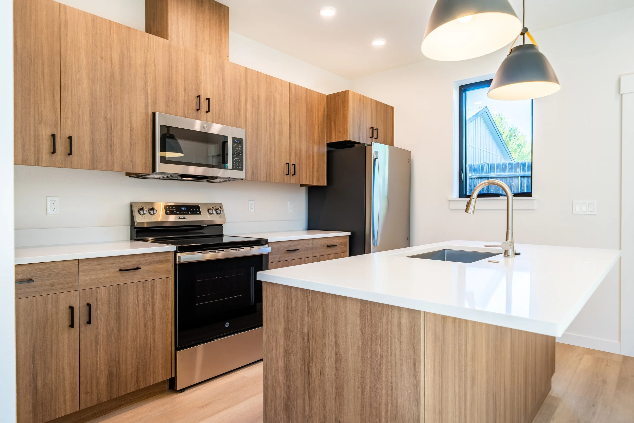 RH - 19th St Redmond 2br-15.jpg