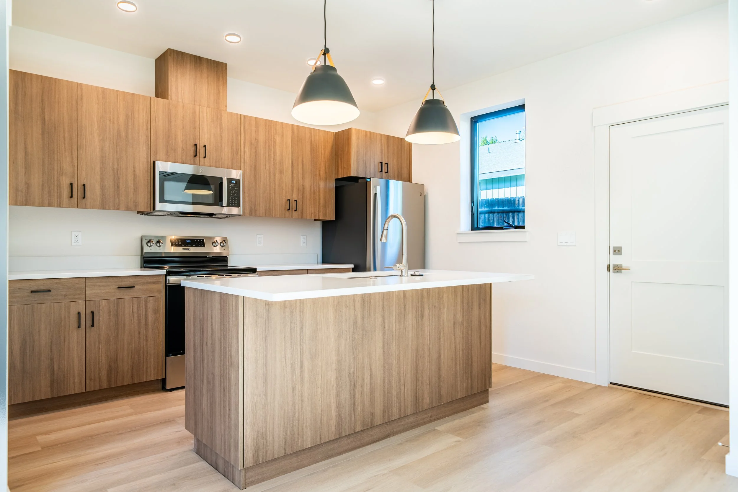 RH - 19th St Redmond 2br-13.jpg