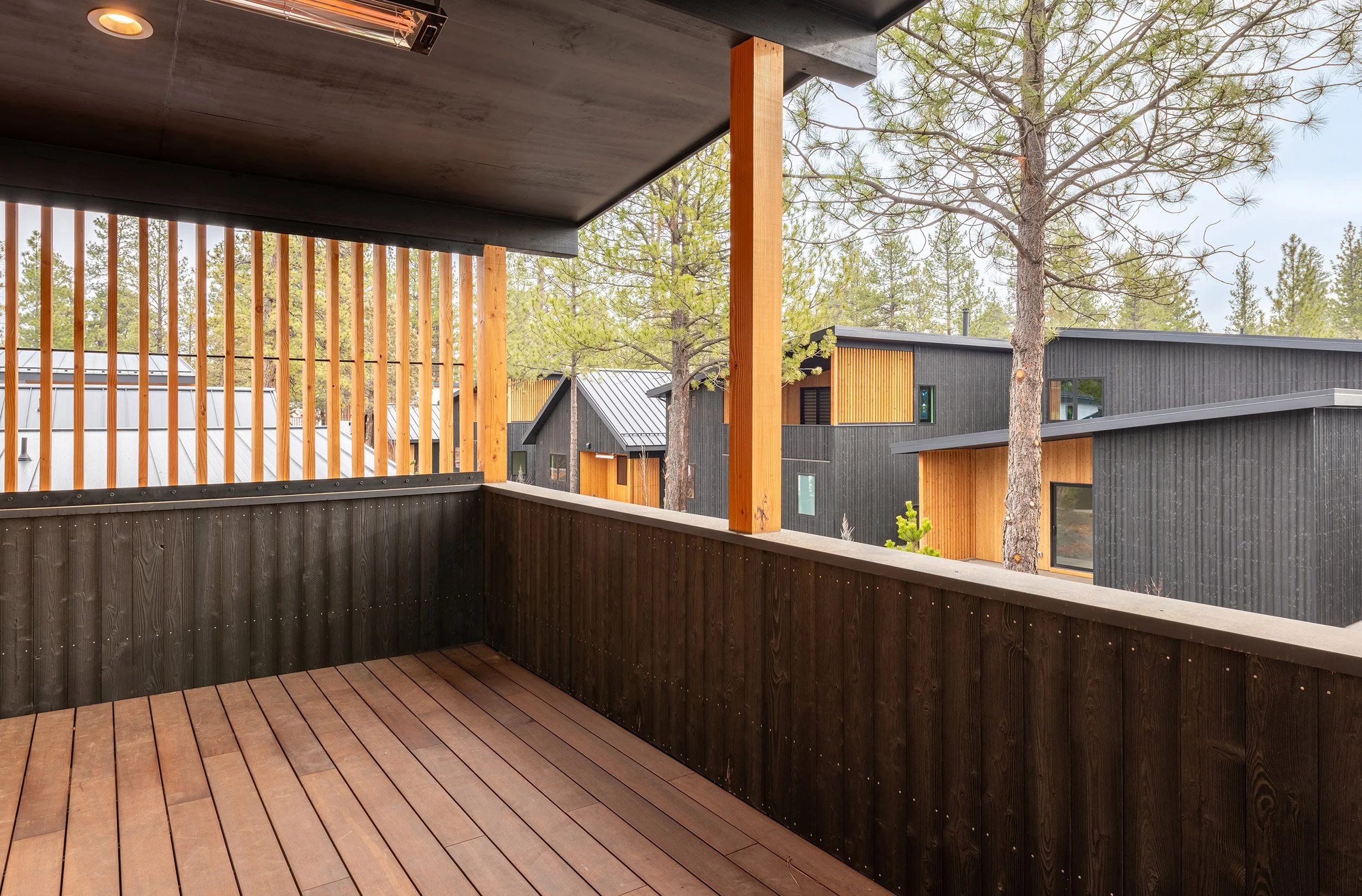 BUILD-LLC-SW-Cottage-Int-Overstory-Terrace-01-AvL.jpg