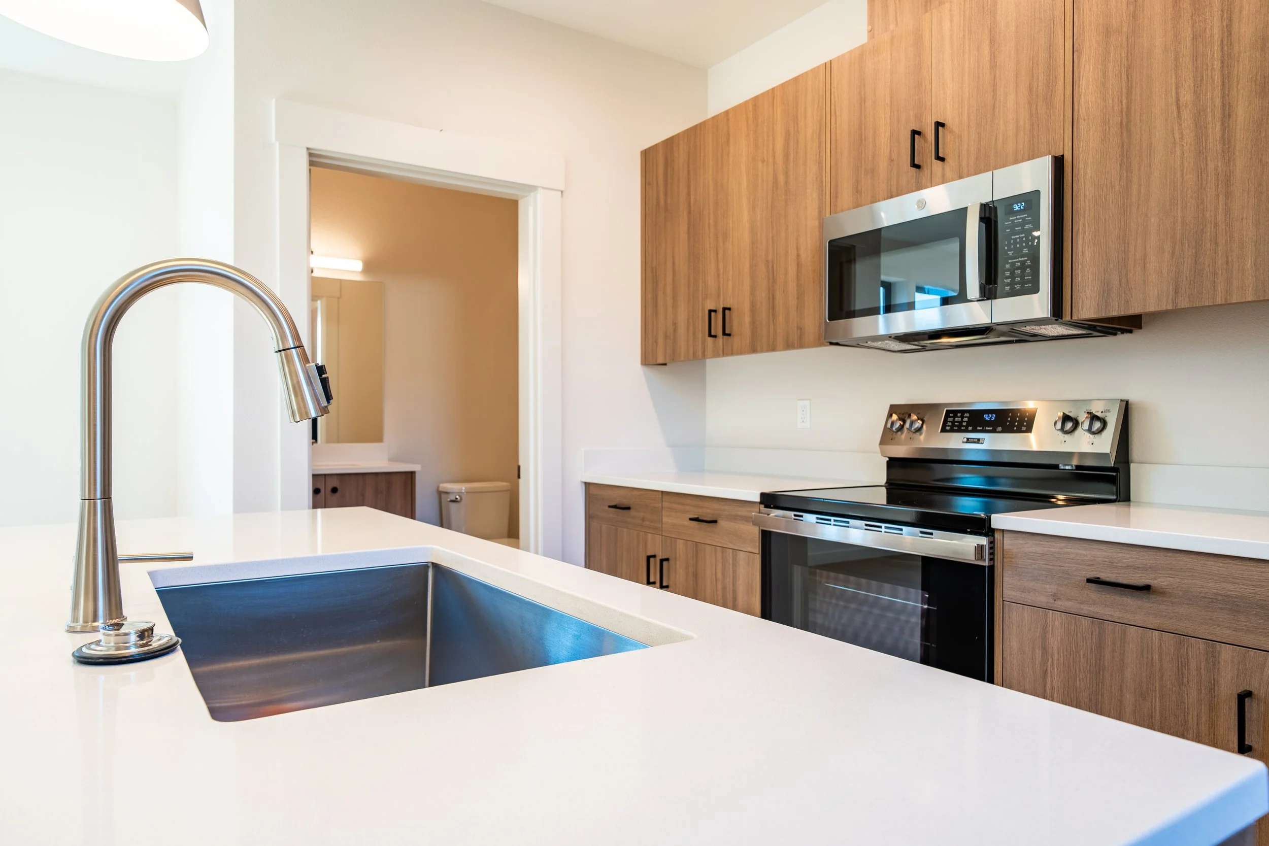 RH - 19th St Redmond 2br-16.jpg
