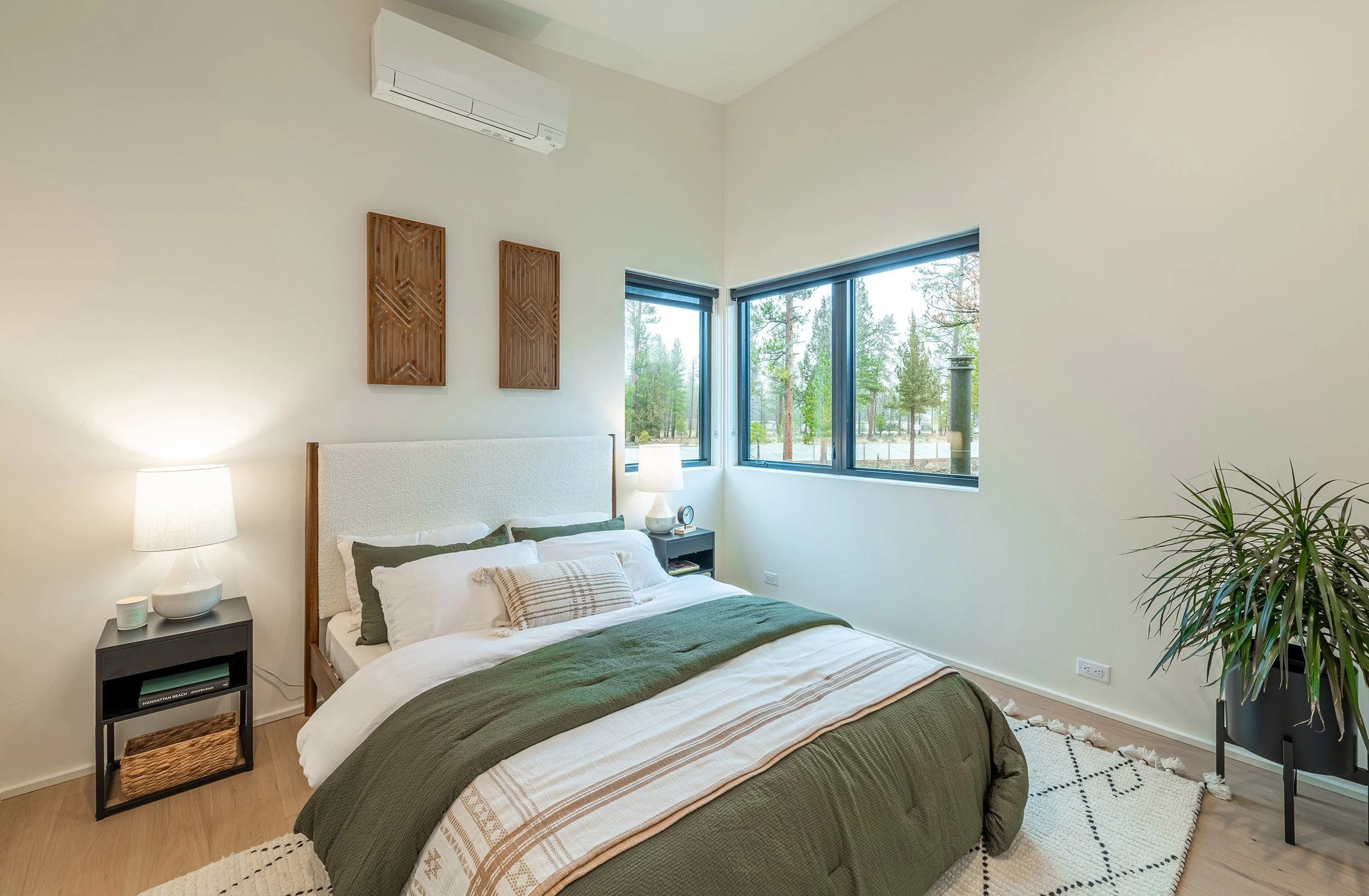 BUILD-LLC-SW-Cottage-Int-Elder-Bed-03-AvL.jpg