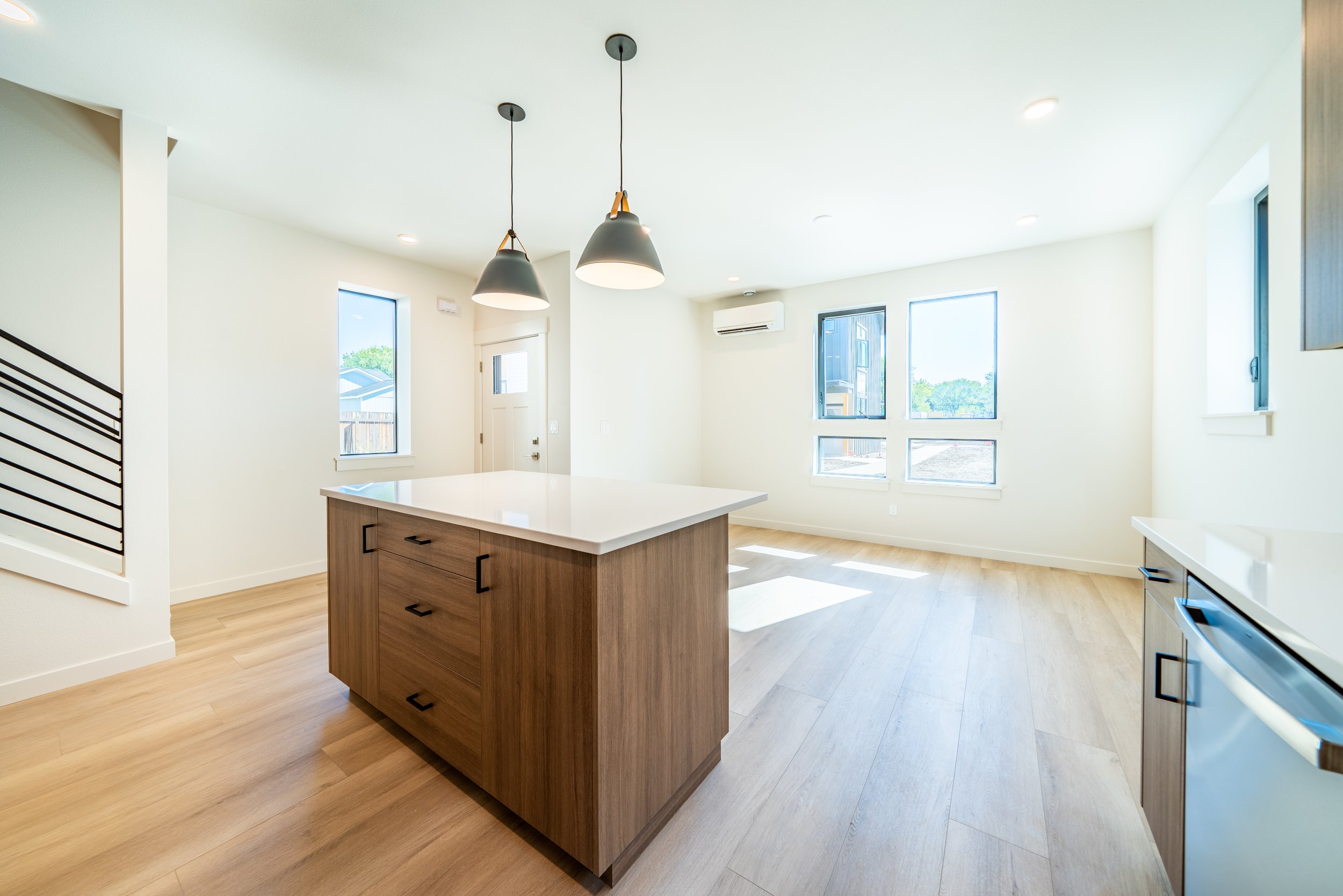 RH - 19th St Redmond 3br-24.jpg
